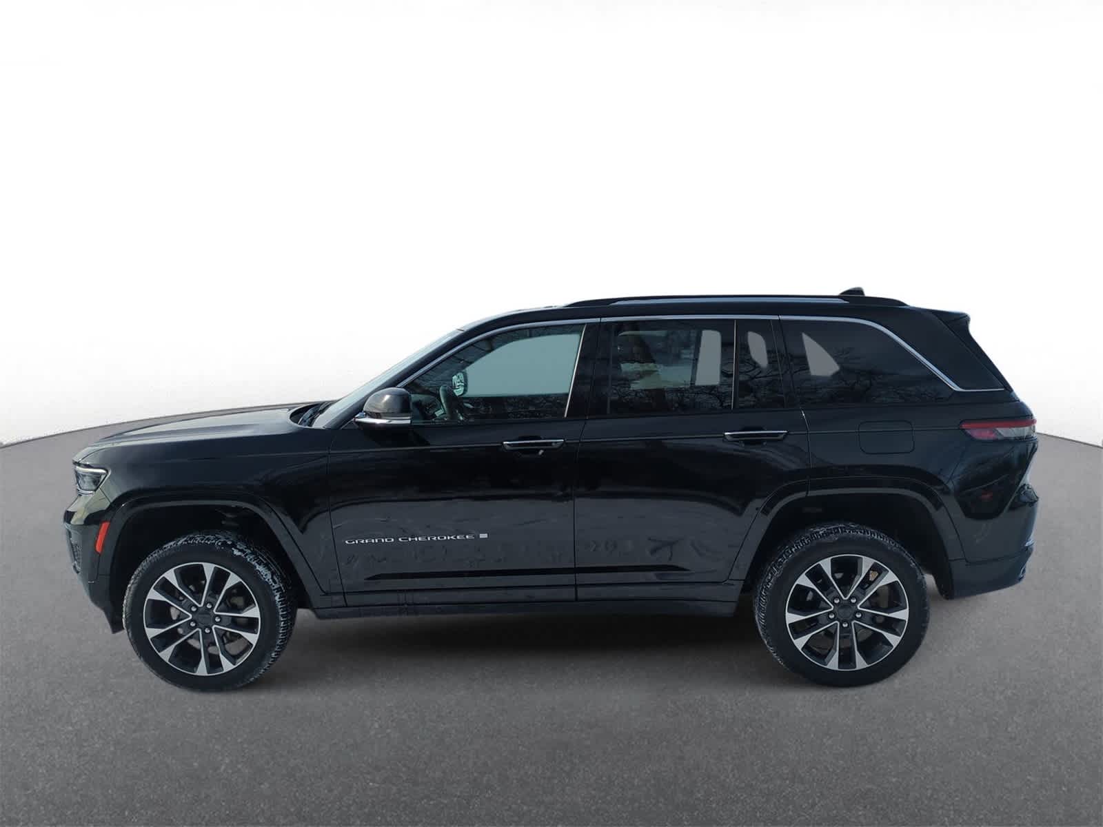 Thumbnail: 2023 Jeep Grand Cherokee - 5