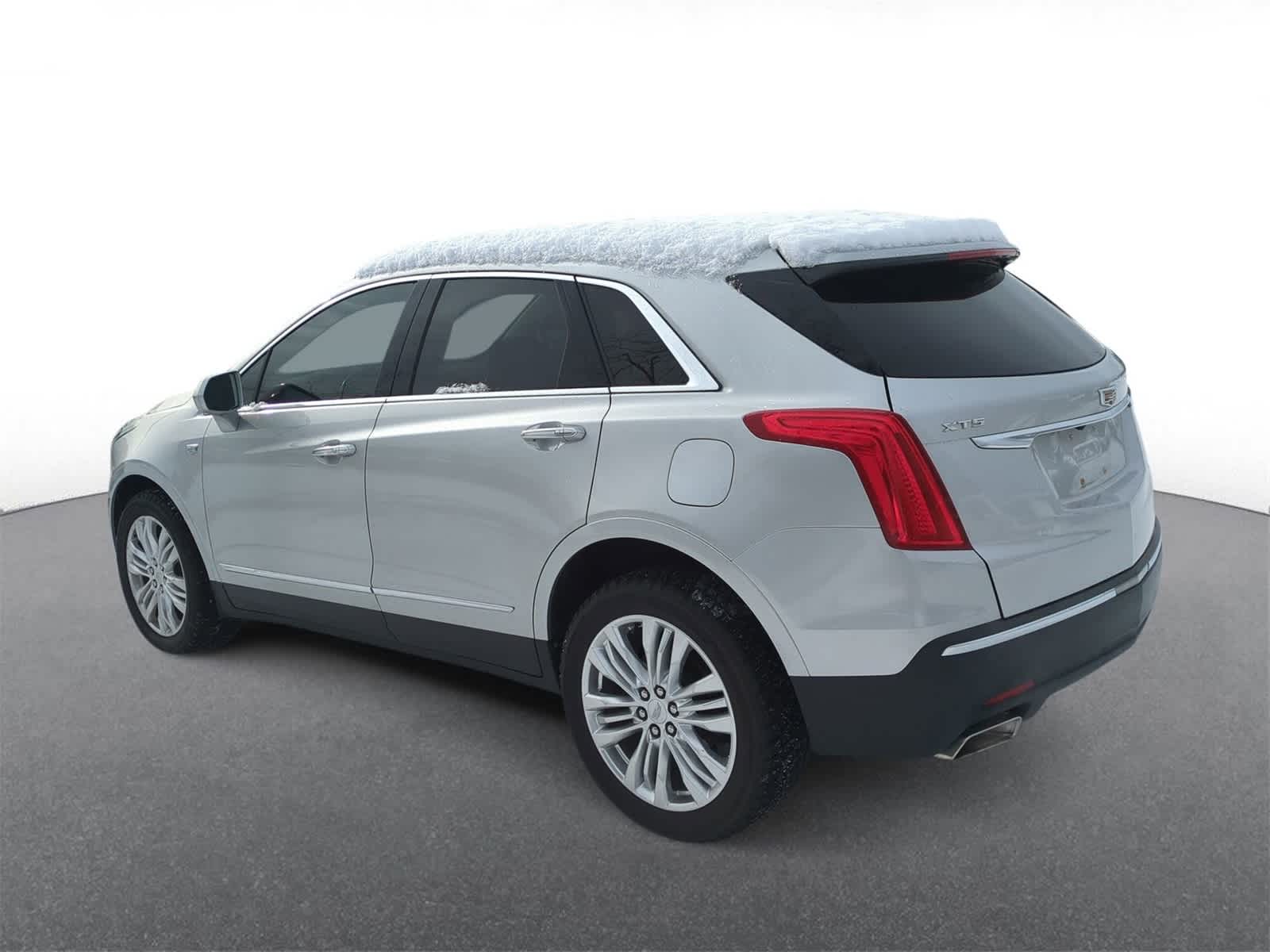 Thumbnail: 2019 Cadillac XT5 - 6