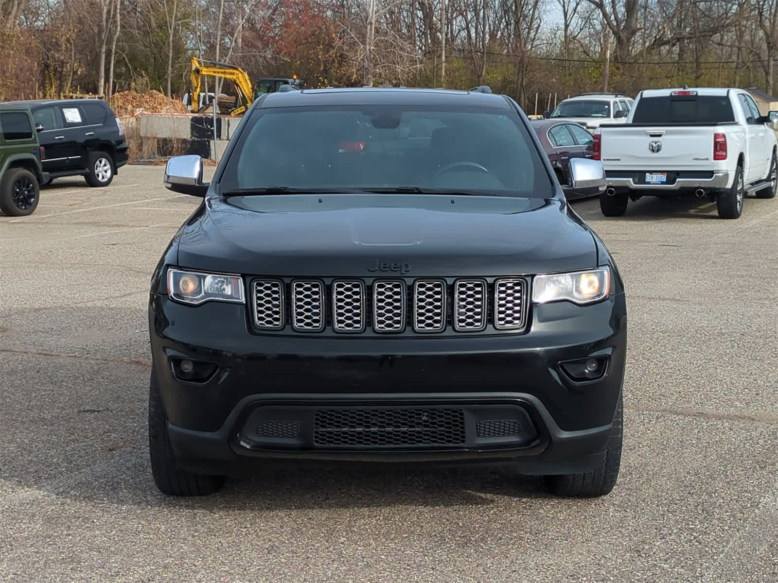 Thumbnail: 2021 Jeep Grand Cherokee - 17
