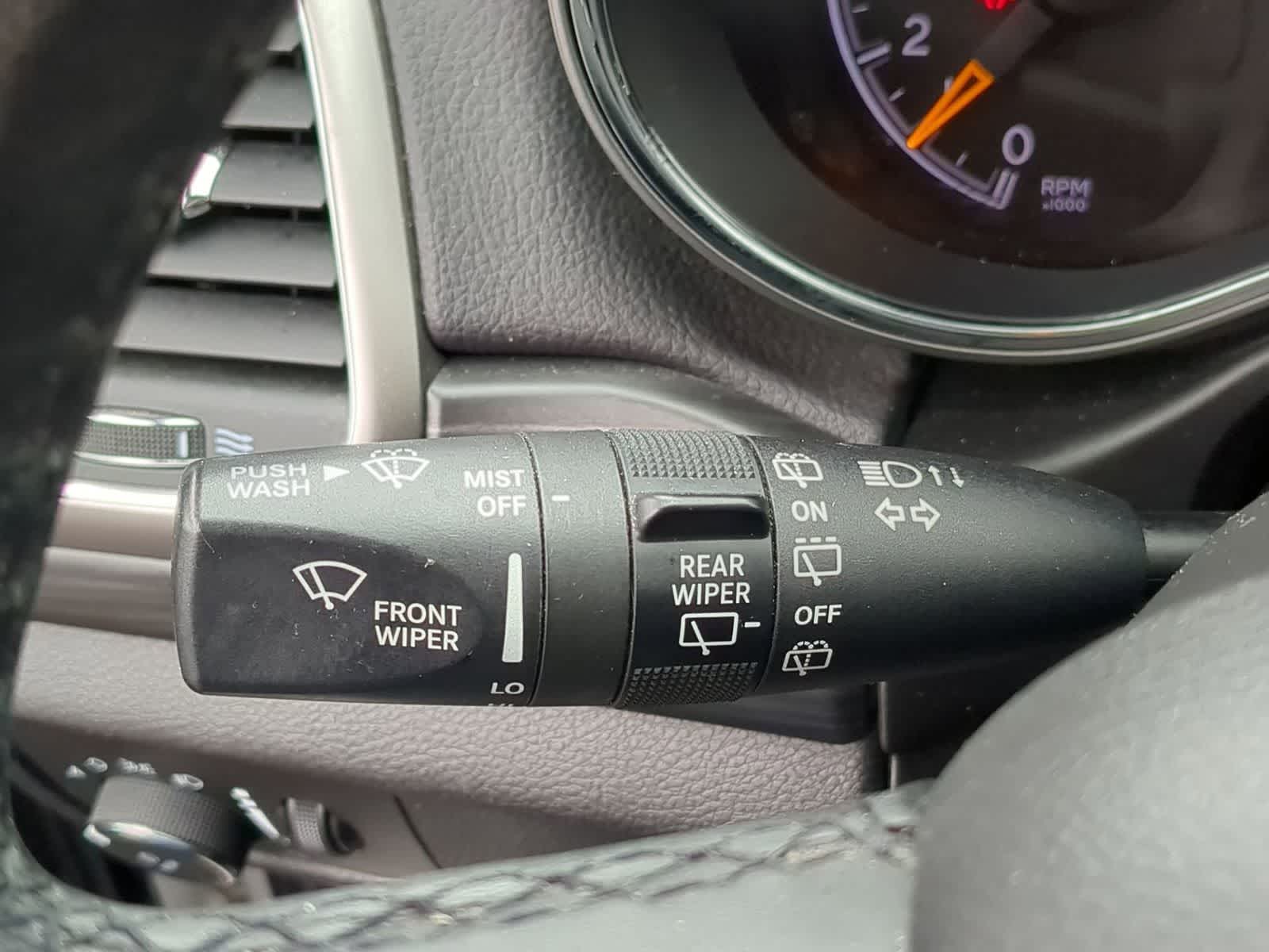 Thumbnail: 2019 Jeep Grand Cherokee - 23