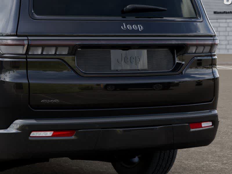 Thumbnail: 2026 Jeep Grand Wagoneer - 13