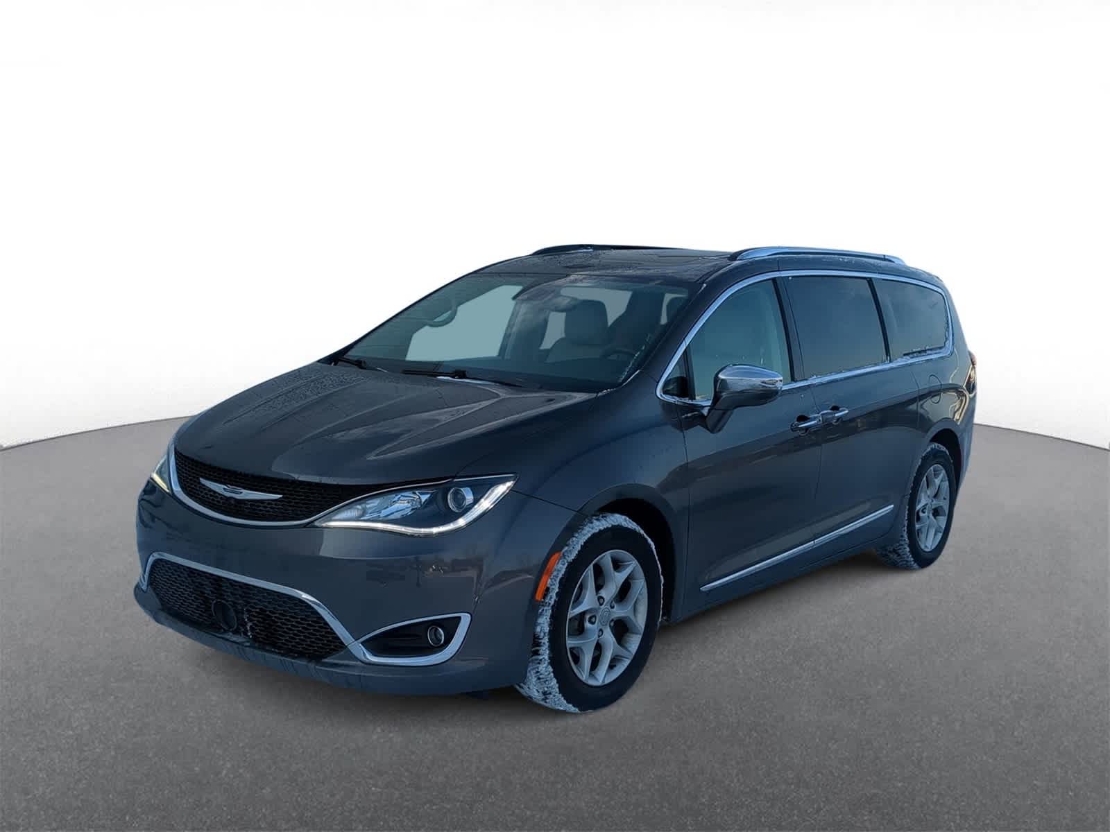 Thumbnail: 2020 Chrysler Pacifica - 4