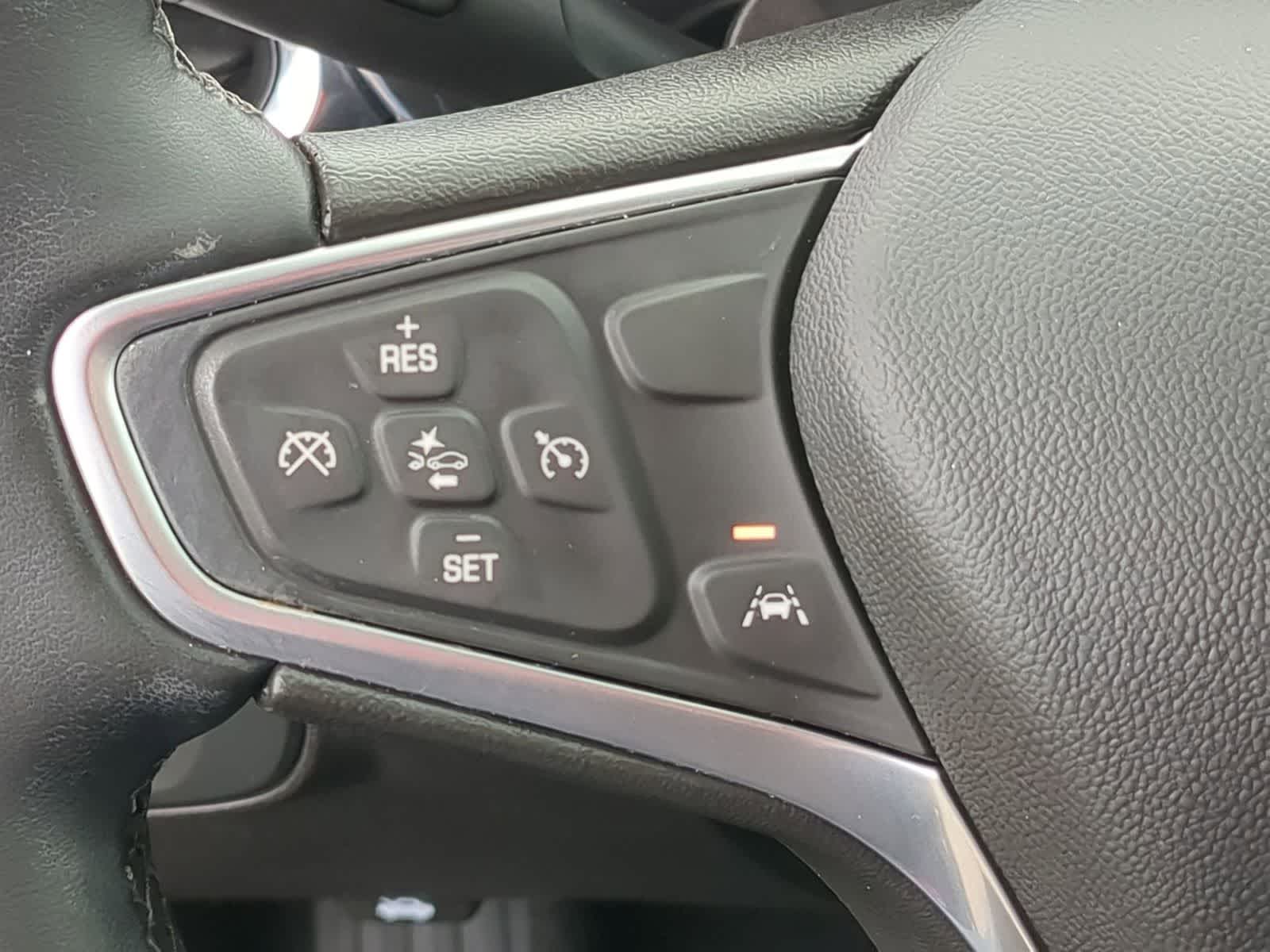 Thumbnail: 2023 Chevrolet Equinox - 23