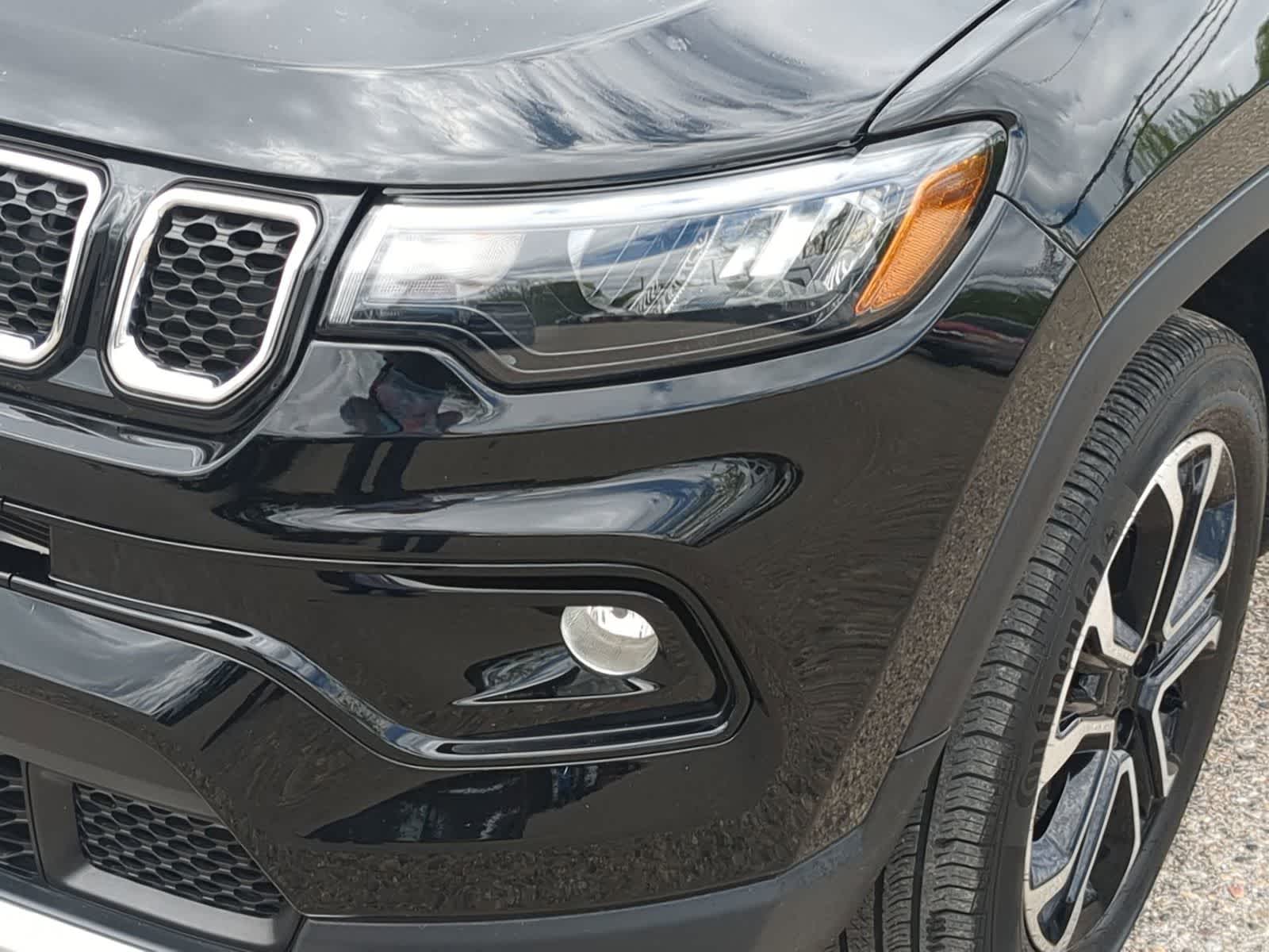 Thumbnail: 2023 Jeep Compass - 11