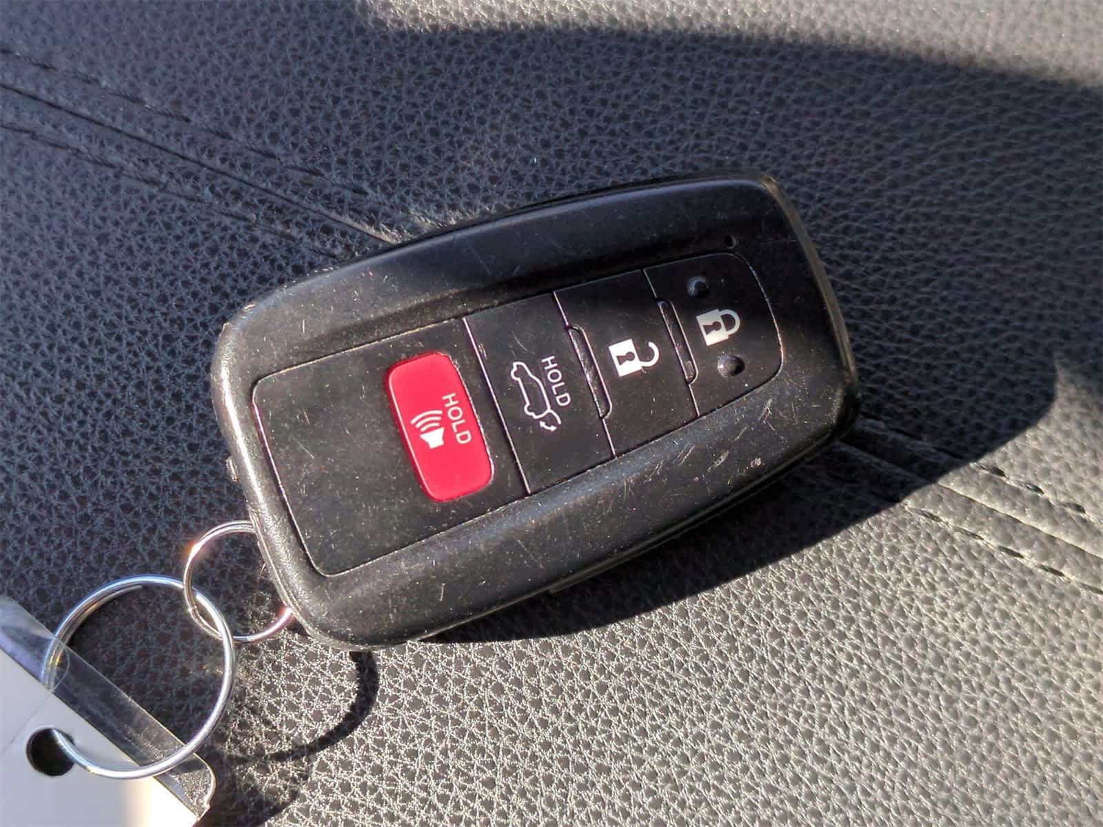 Thumbnail: 2019 Toyota RAV4 - 35