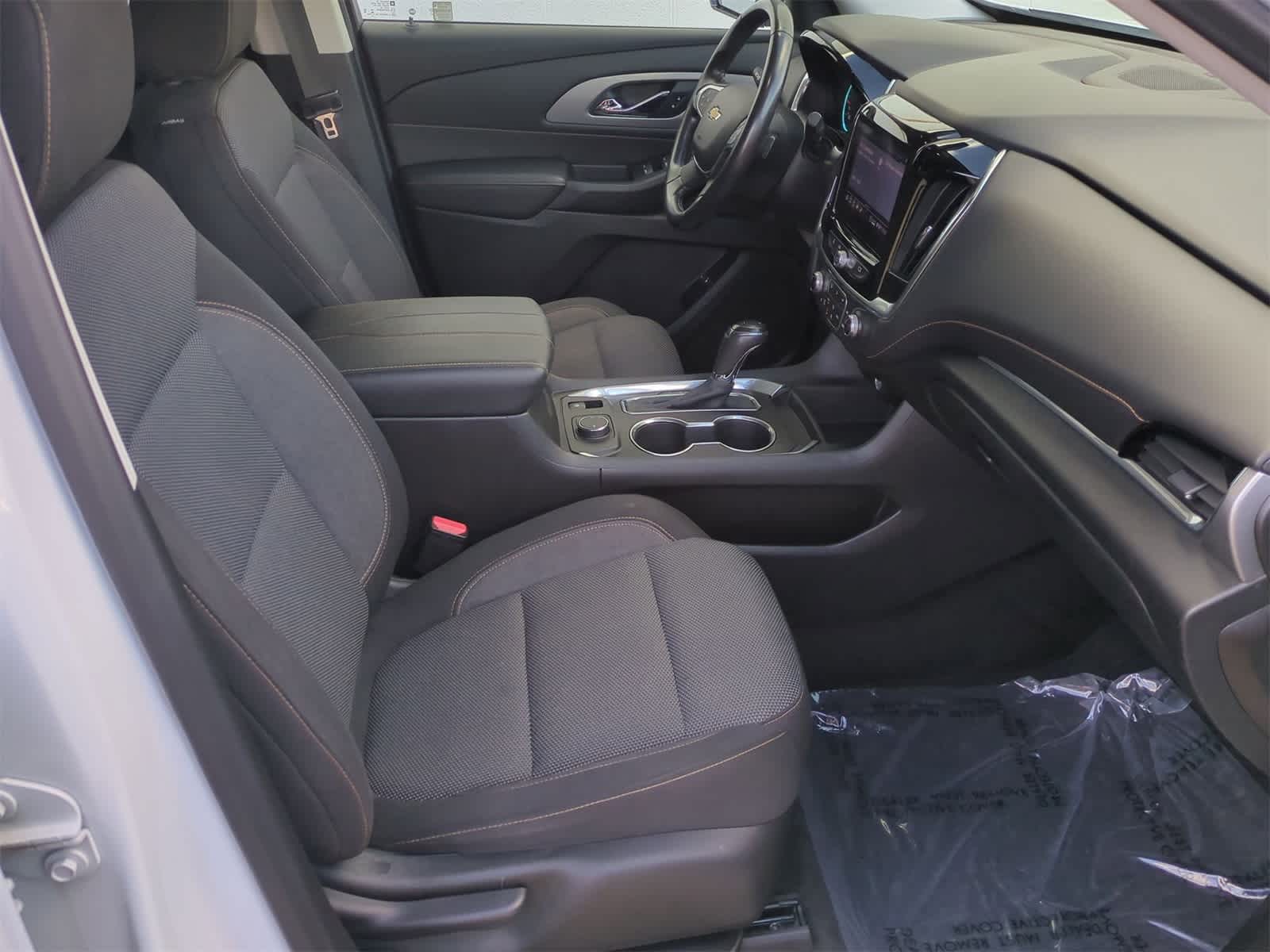 Thumbnail: 2020 Chevrolet Traverse - 21