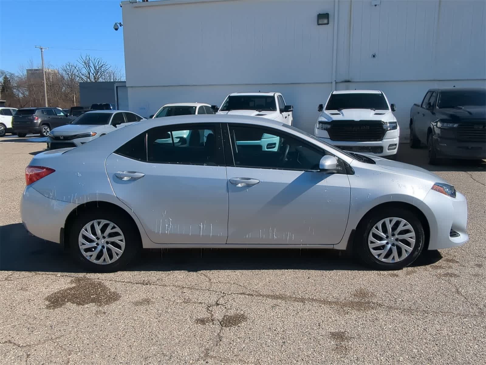 Thumbnail: 2019 Toyota Corolla - 15