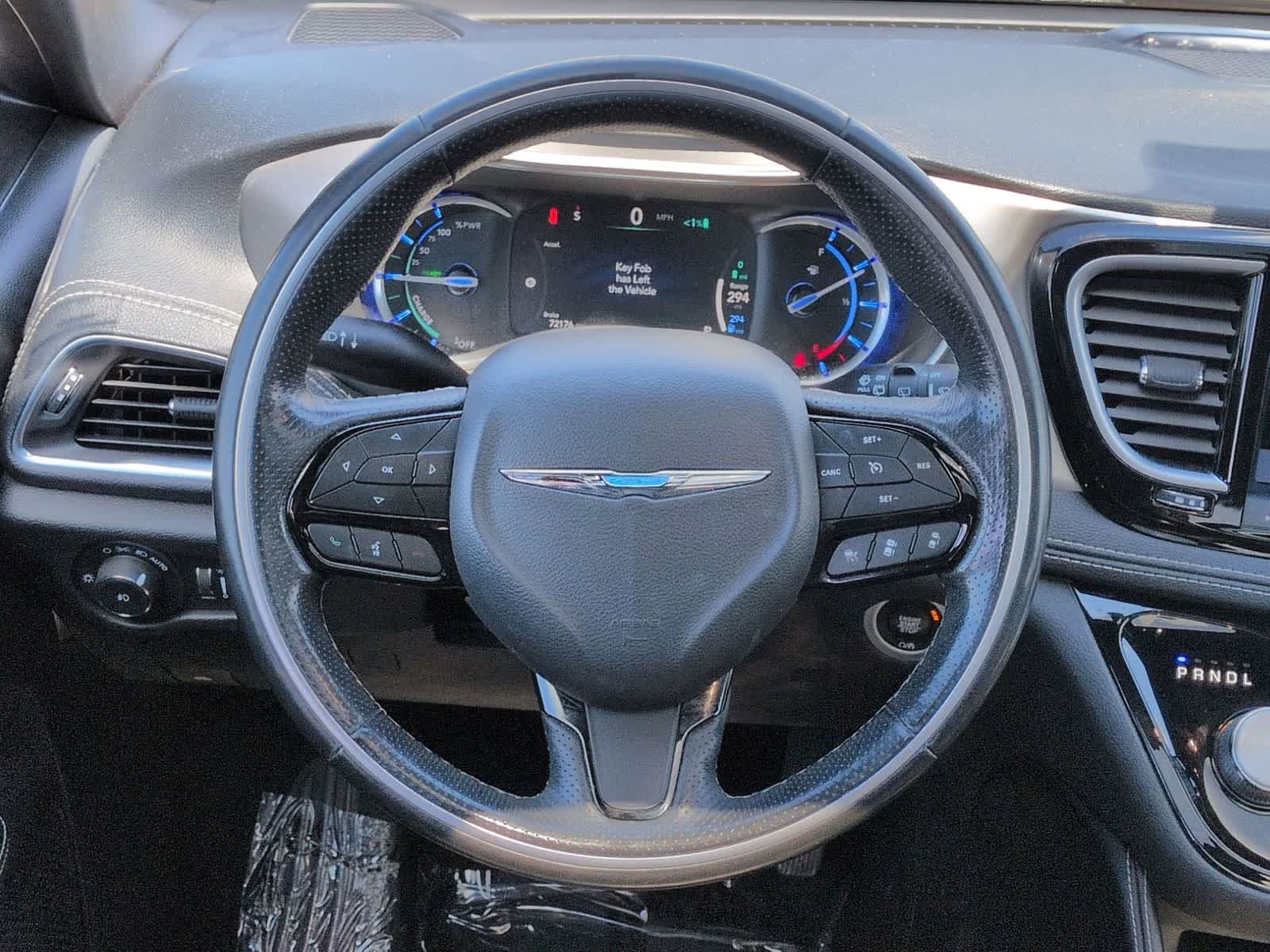 Thumbnail: 2021 Chrysler Pacifica - 25
