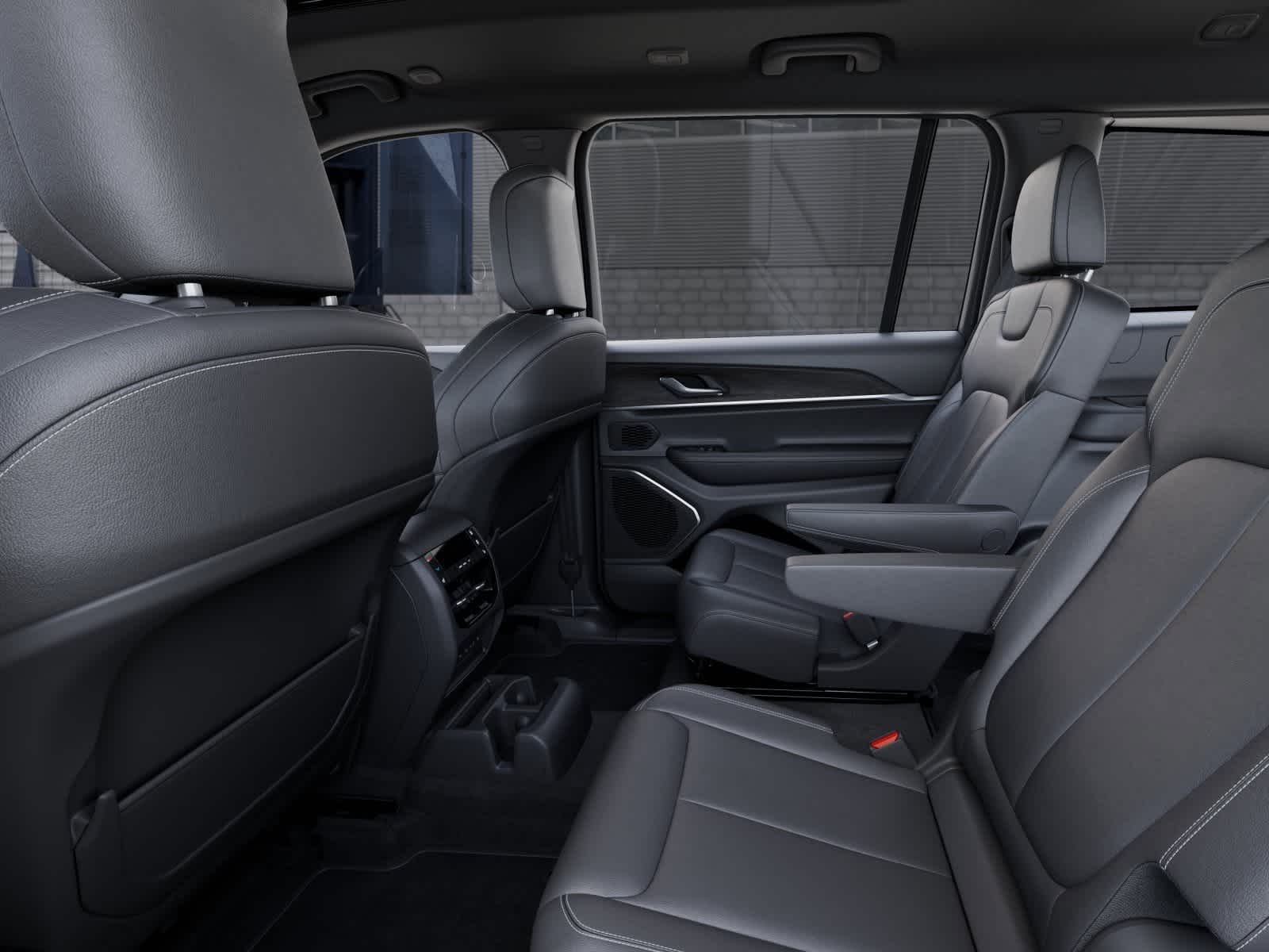 Thumbnail: 2026 Jeep Grand Cherokee L - 23