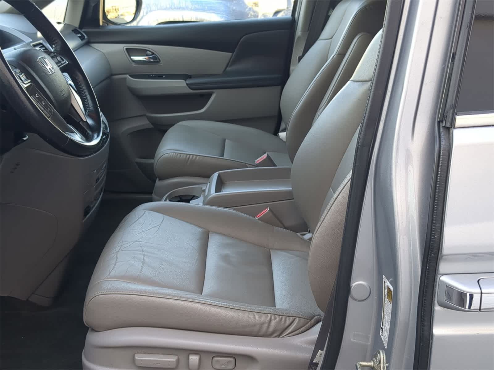 Thumbnail: 2016 Honda Odyssey - 23