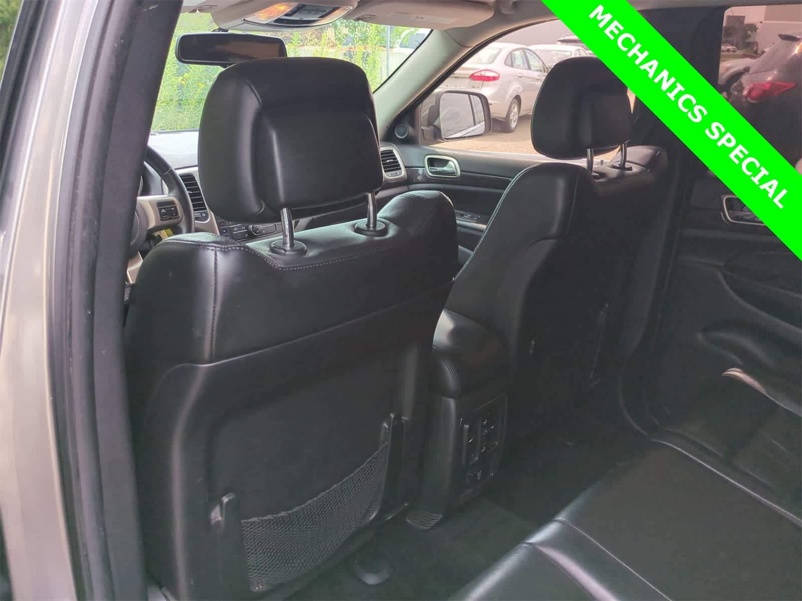 Thumbnail: 2013 Jeep Grand Cherokee - 16