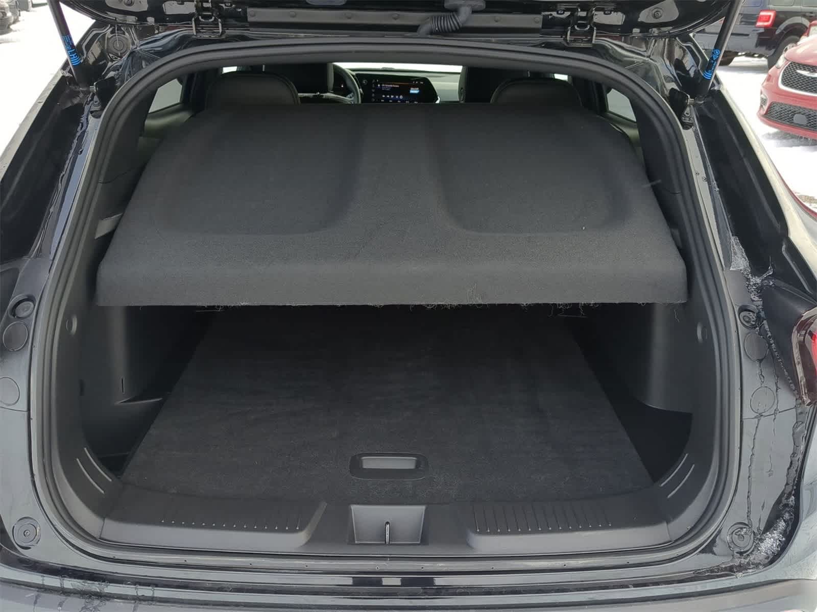 Thumbnail: 2024 Chevrolet Trax - 32