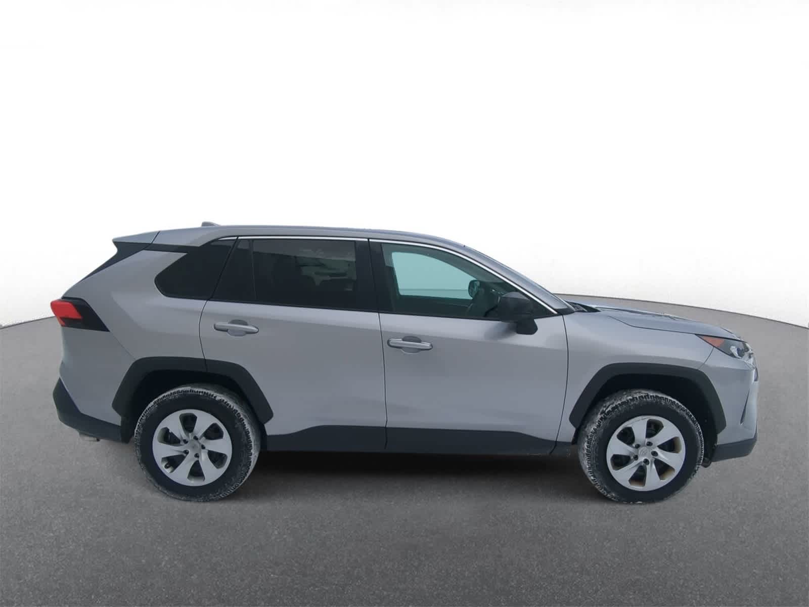 Thumbnail: 2022 Toyota RAV4 - 9