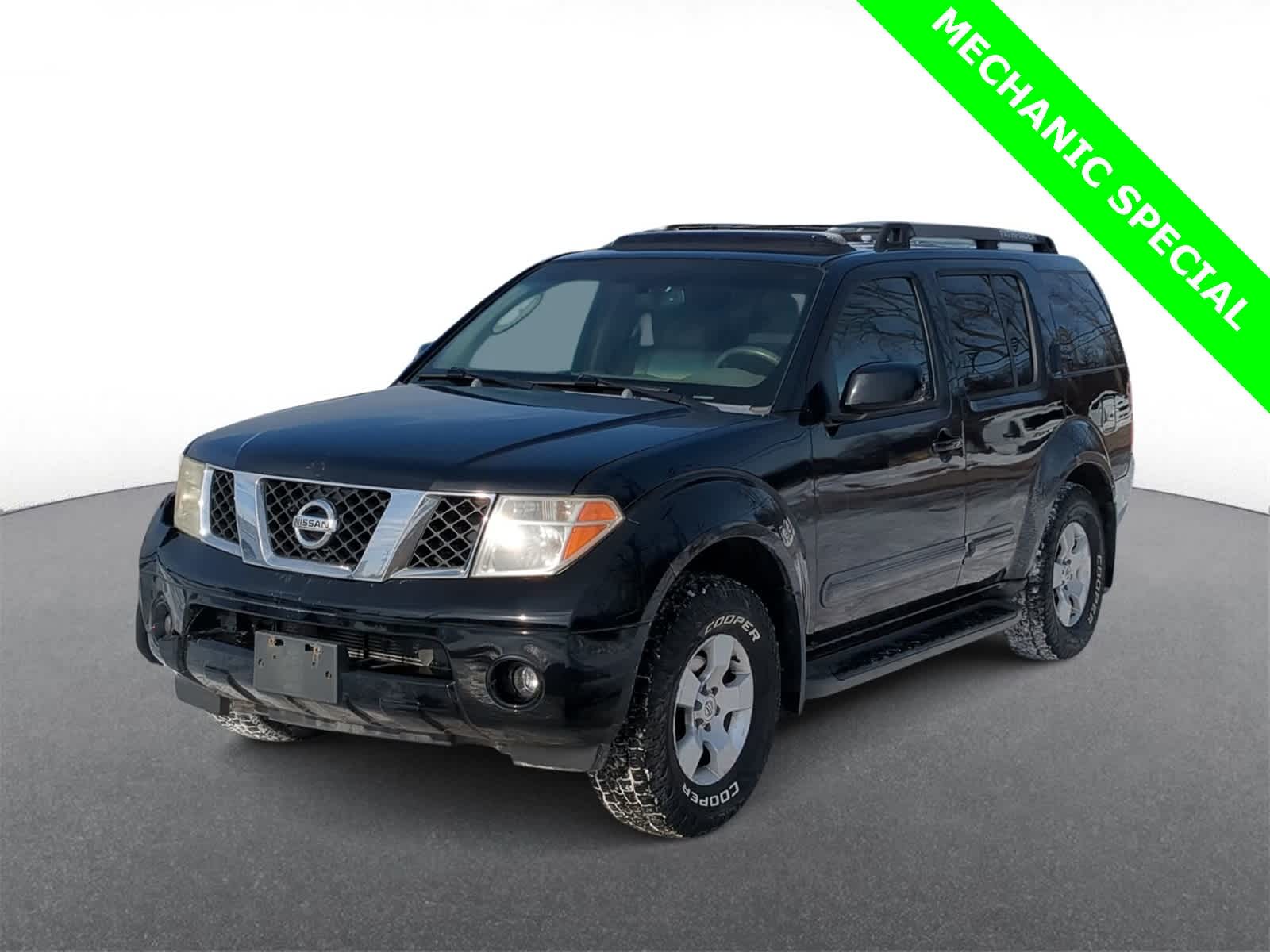 Thumbnail: 2007 Nissan Pathfinder - 4
