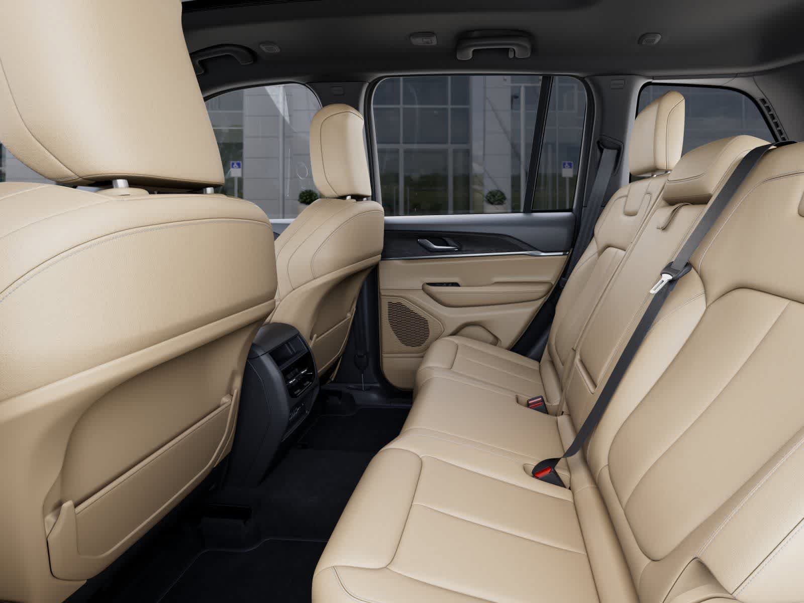 Thumbnail: 2025 Jeep Grand Cherokee - 23