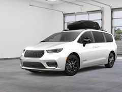 2025 Chrysler Pacifica Select Passenger Van