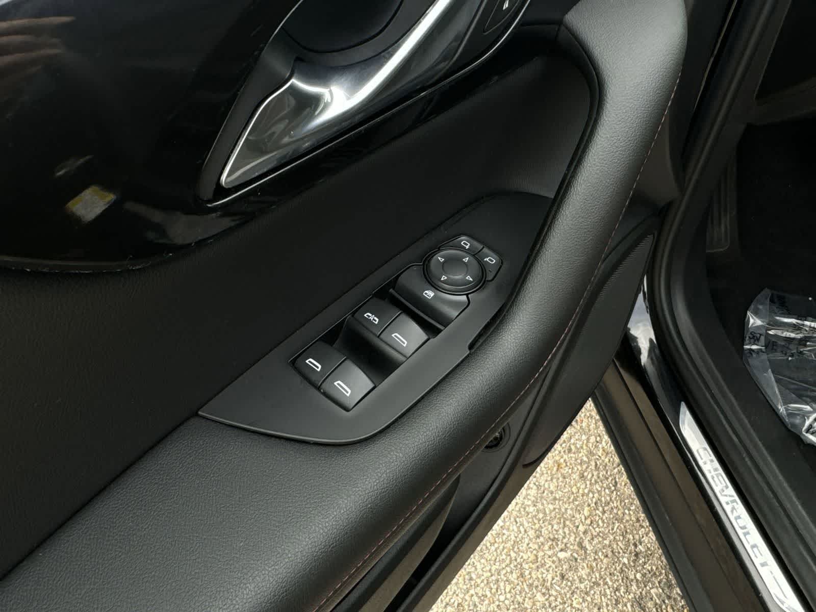 Thumbnail: 2020 Chevrolet Blazer - 17