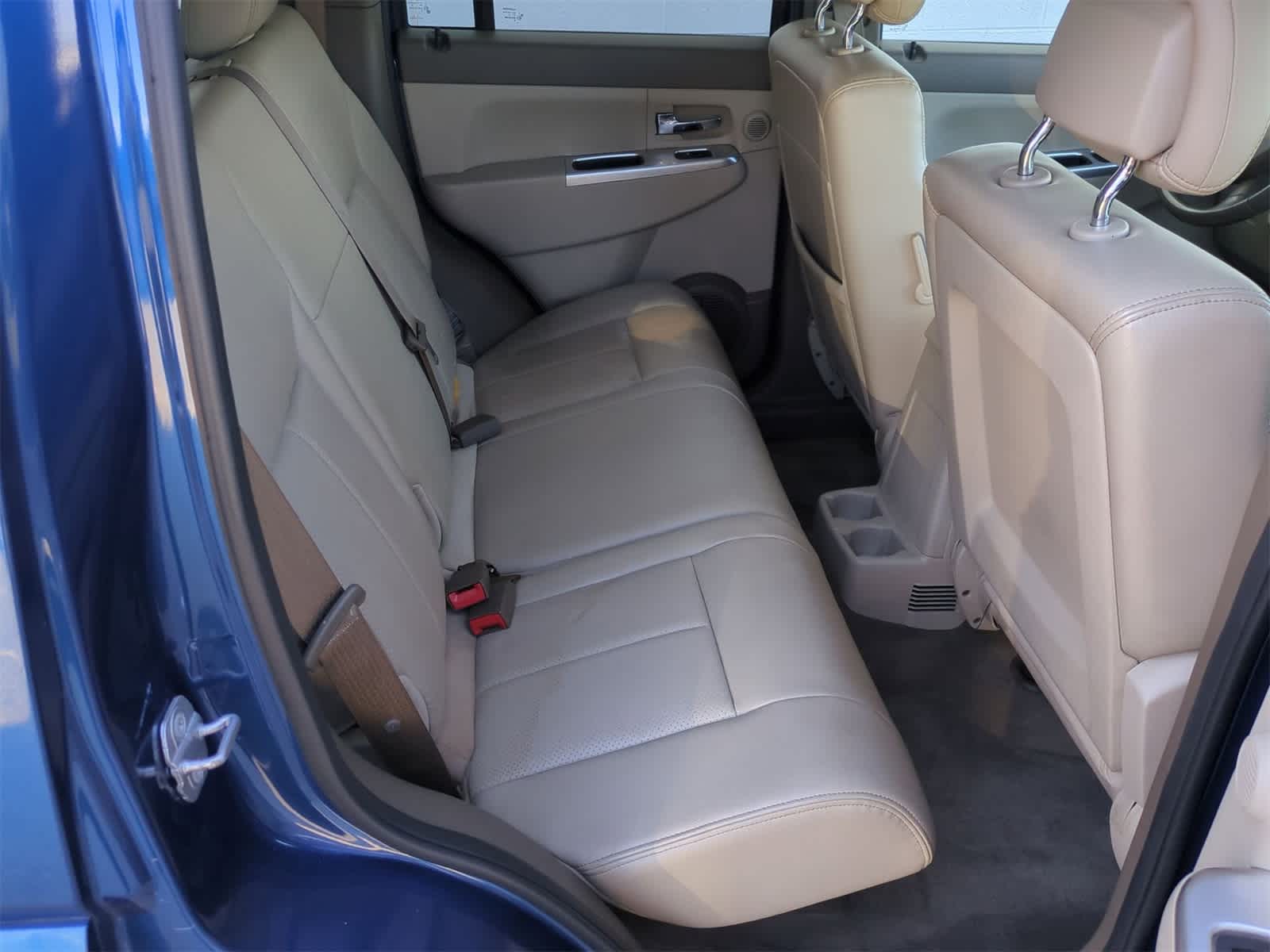 Thumbnail: 2010 Jeep Liberty - 21