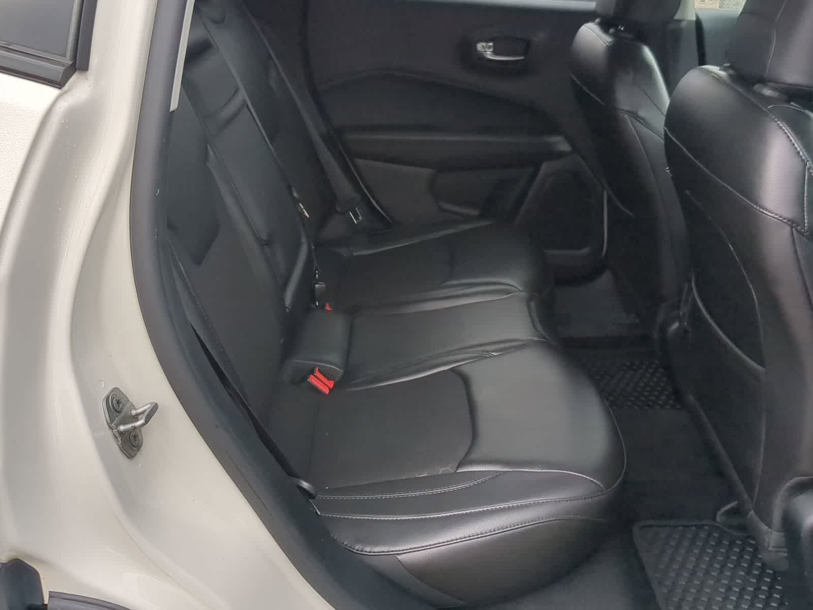 Thumbnail: 2018 Jeep Compass - 20