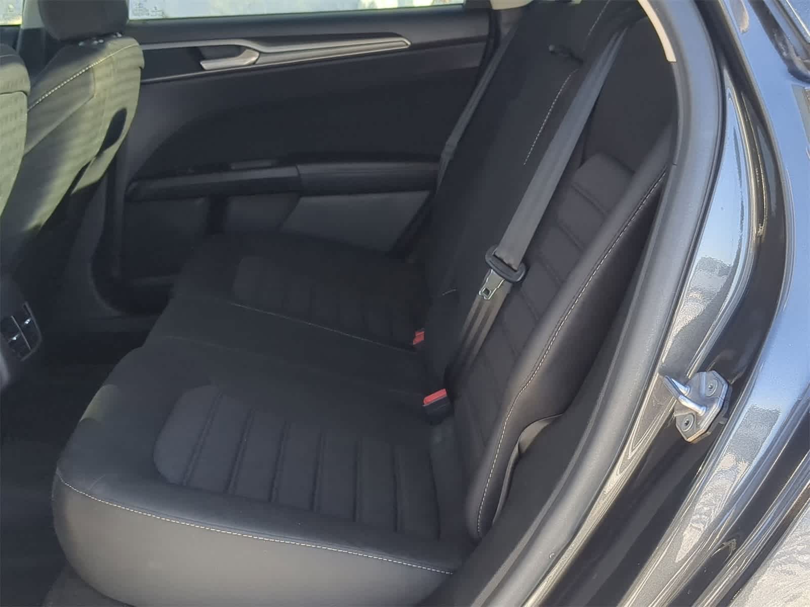 Thumbnail: 2020 Ford Fusion - 26