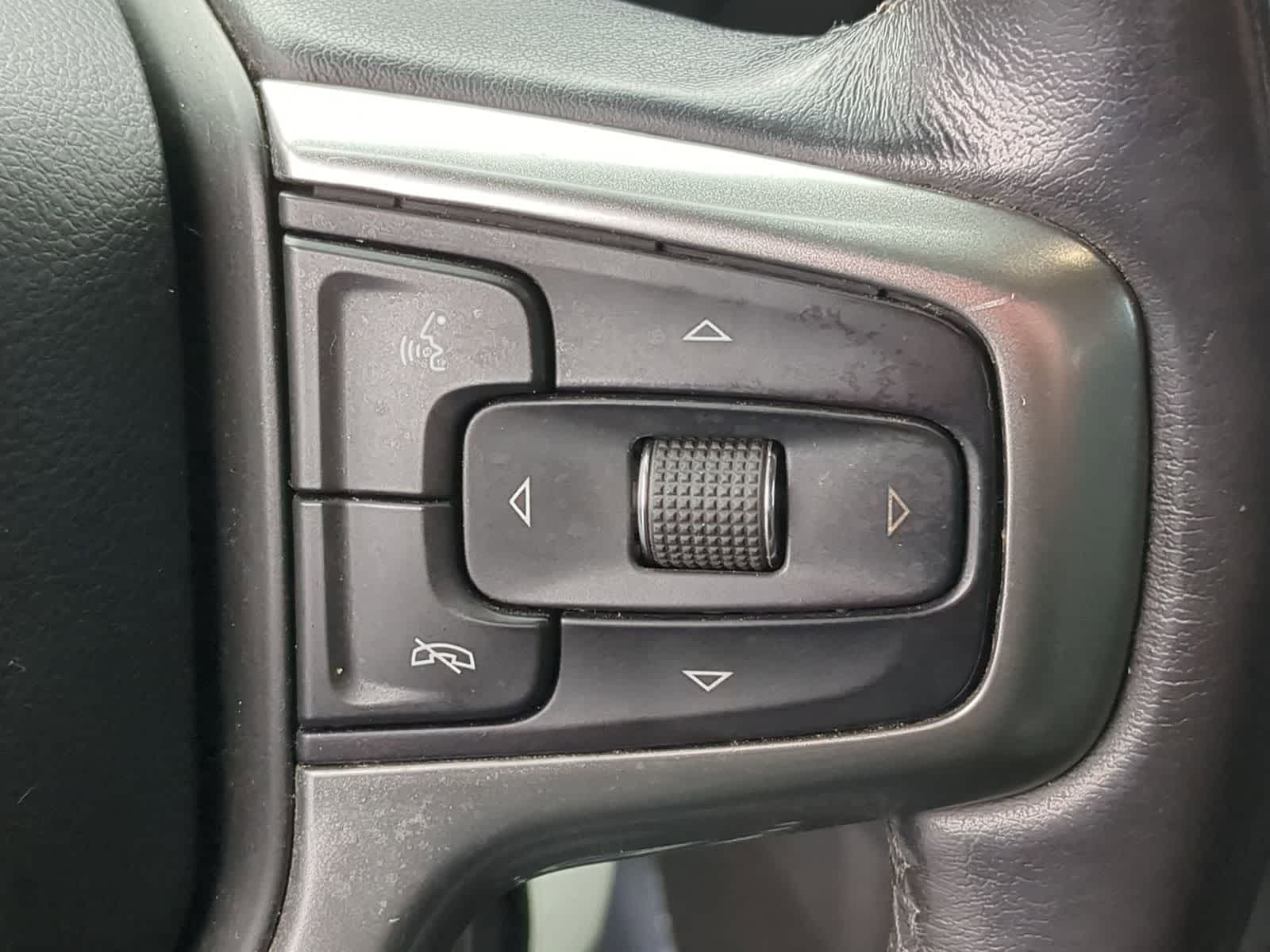 Thumbnail: 2021 Chevrolet Silverado 1500 - 24