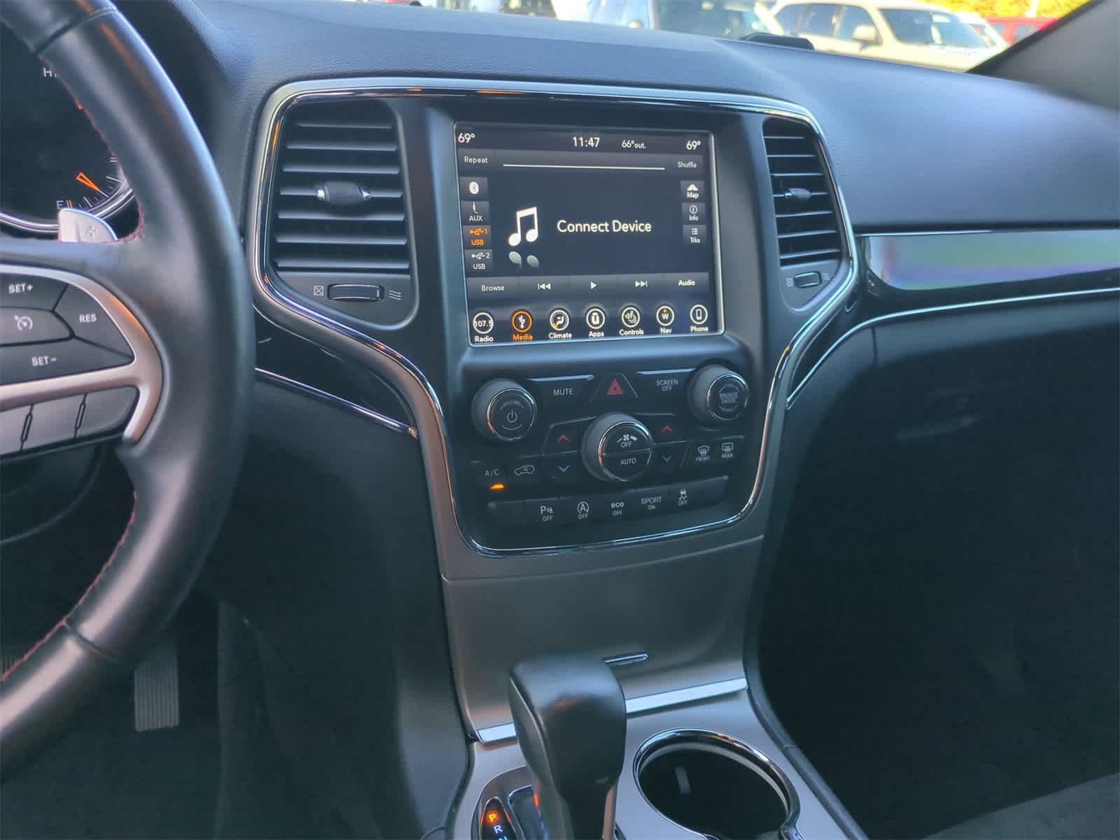 Thumbnail: 2018 Jeep Grand Cherokee - 27