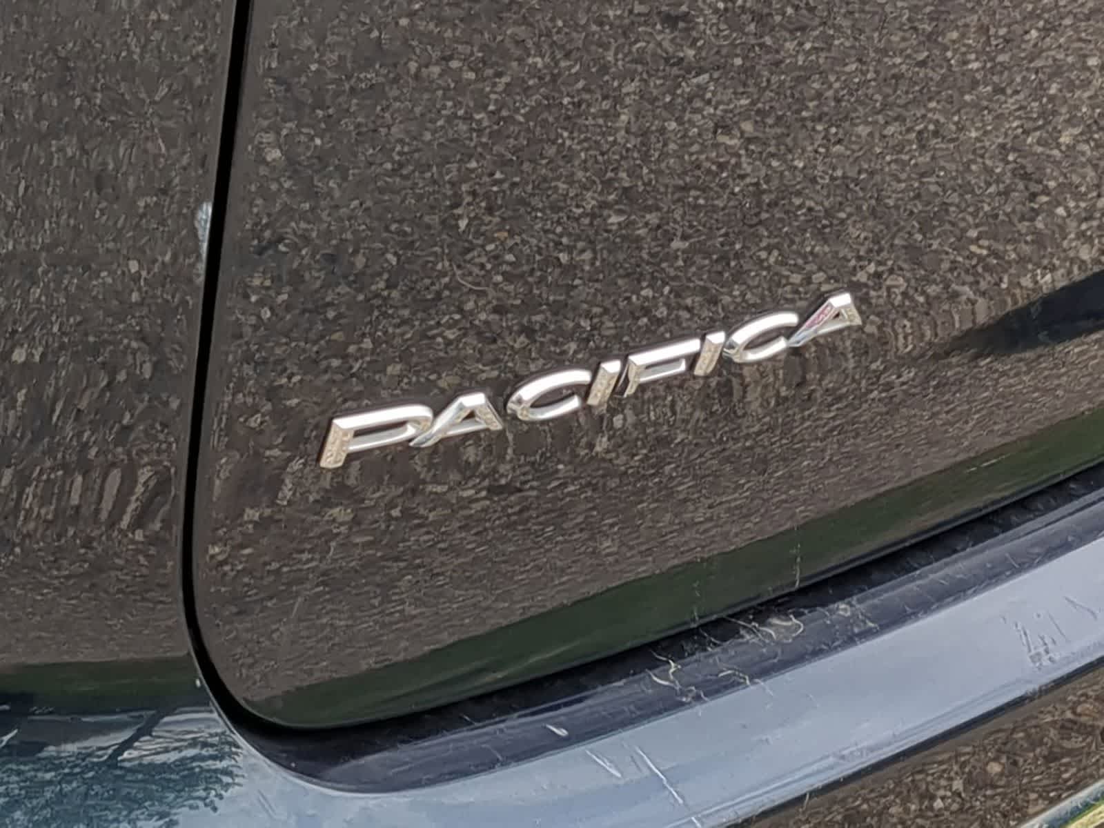 Thumbnail: 2023 Chrysler Pacifica - 13
