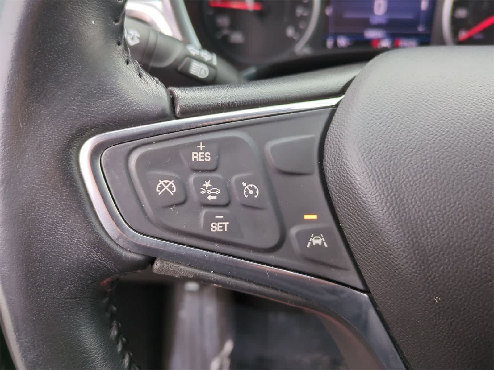 Thumbnail: 2020 Chevrolet Equinox - 24