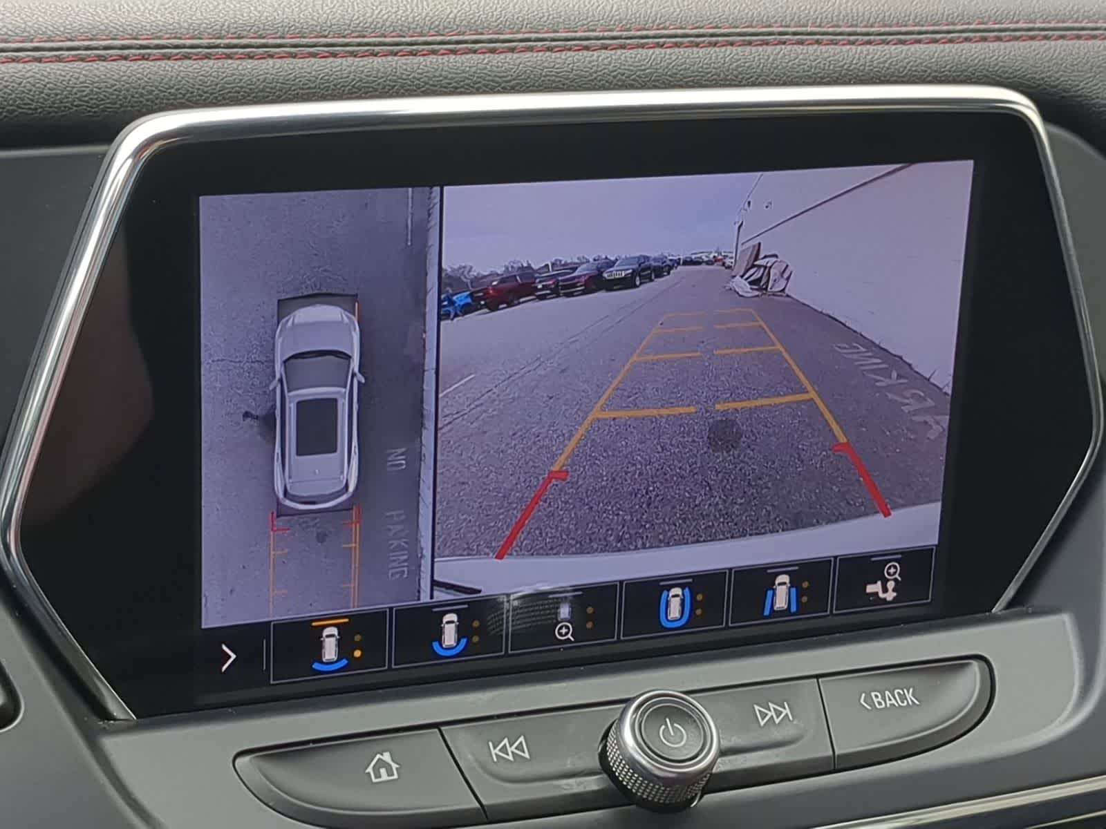 Thumbnail: 2020 Chevrolet Blazer - 29