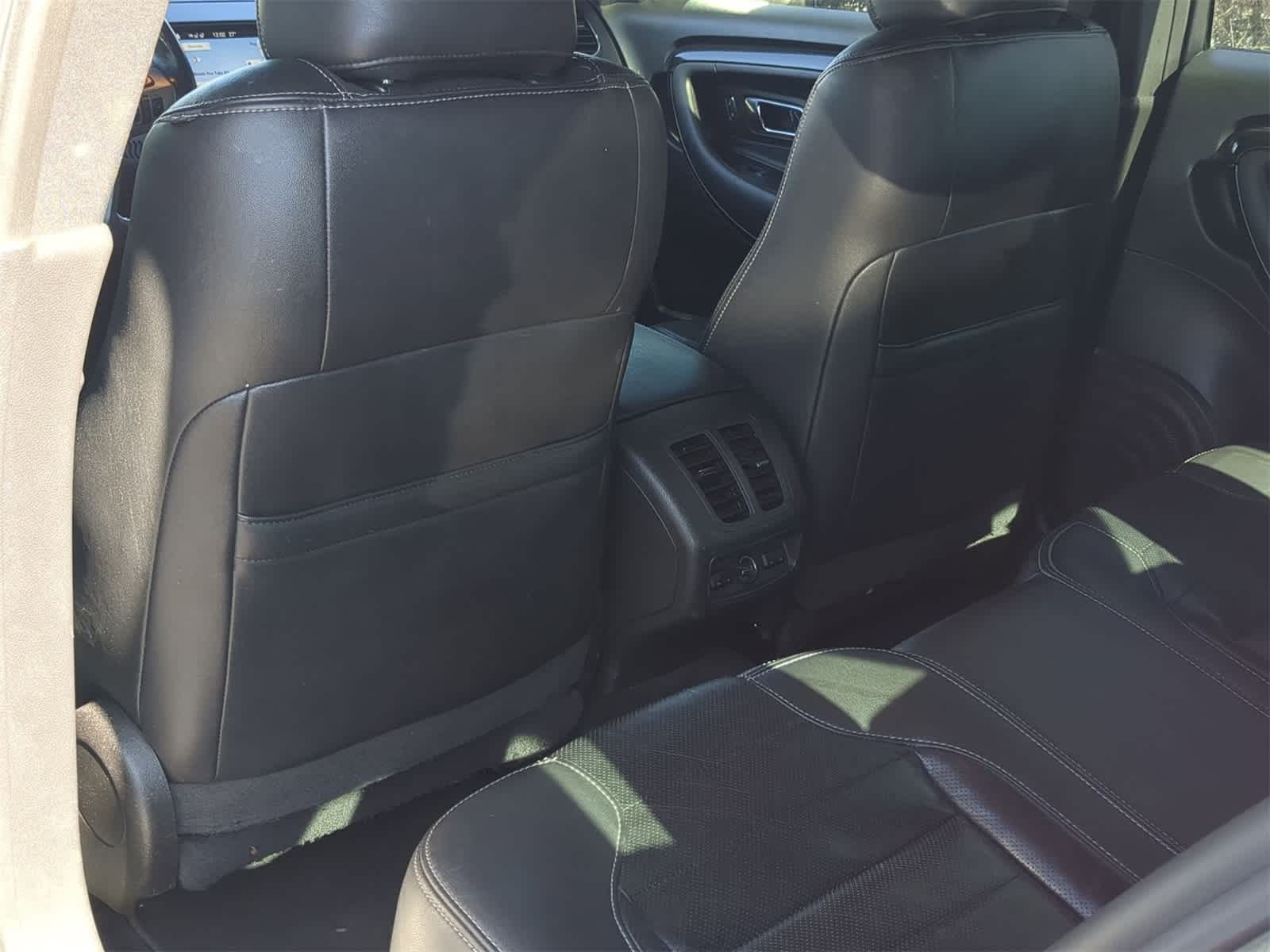 Thumbnail: 2016 Ford Taurus - 25