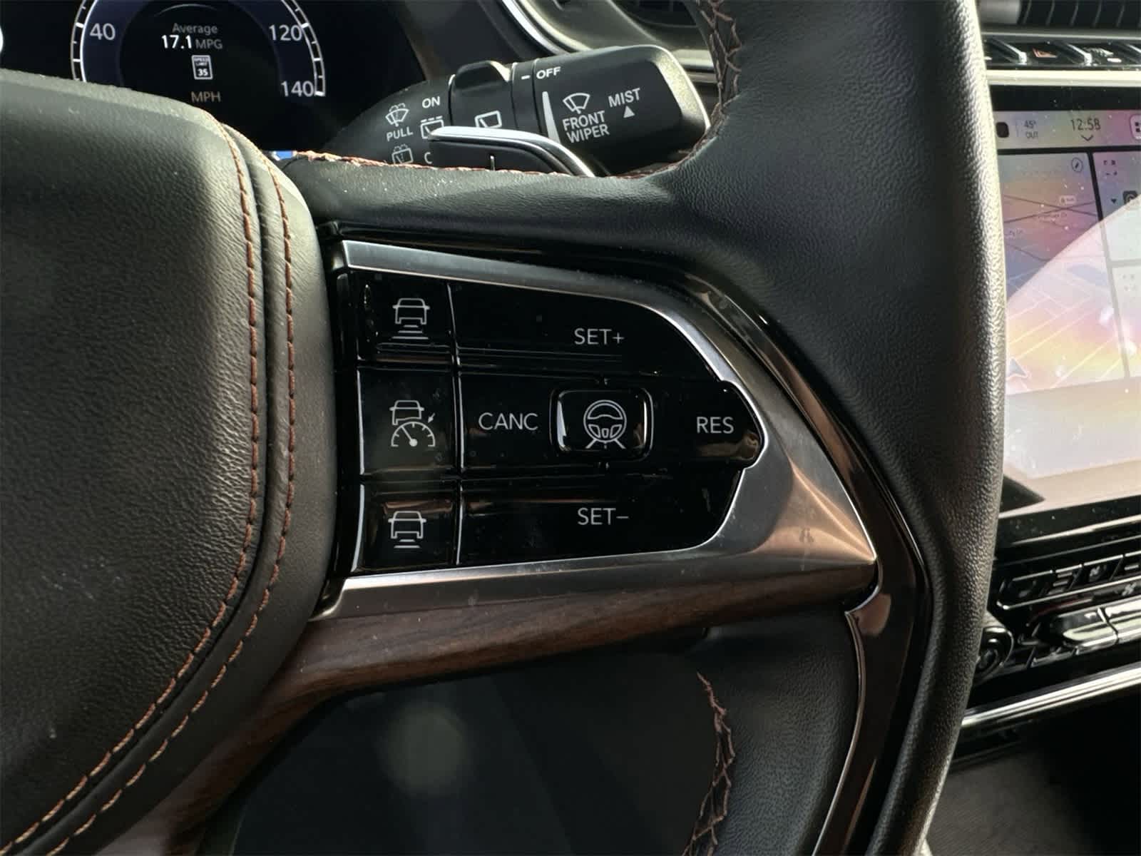 Thumbnail: 2023 Jeep Grand Cherokee L - 28