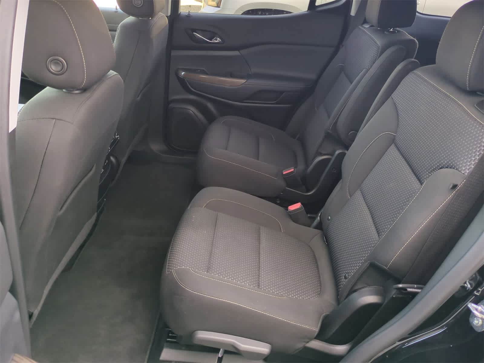 Thumbnail: 2023 GMC Acadia - 19