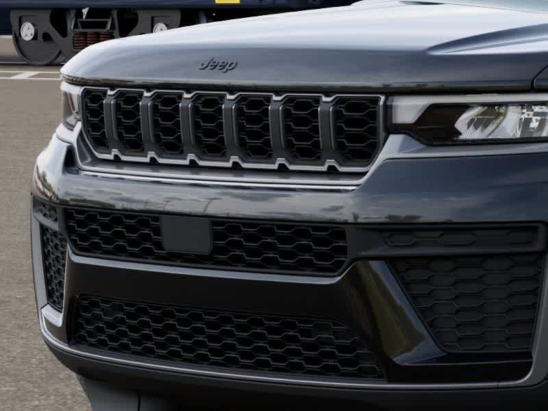 Thumbnail: 2026 Jeep Grand Cherokee L - 11