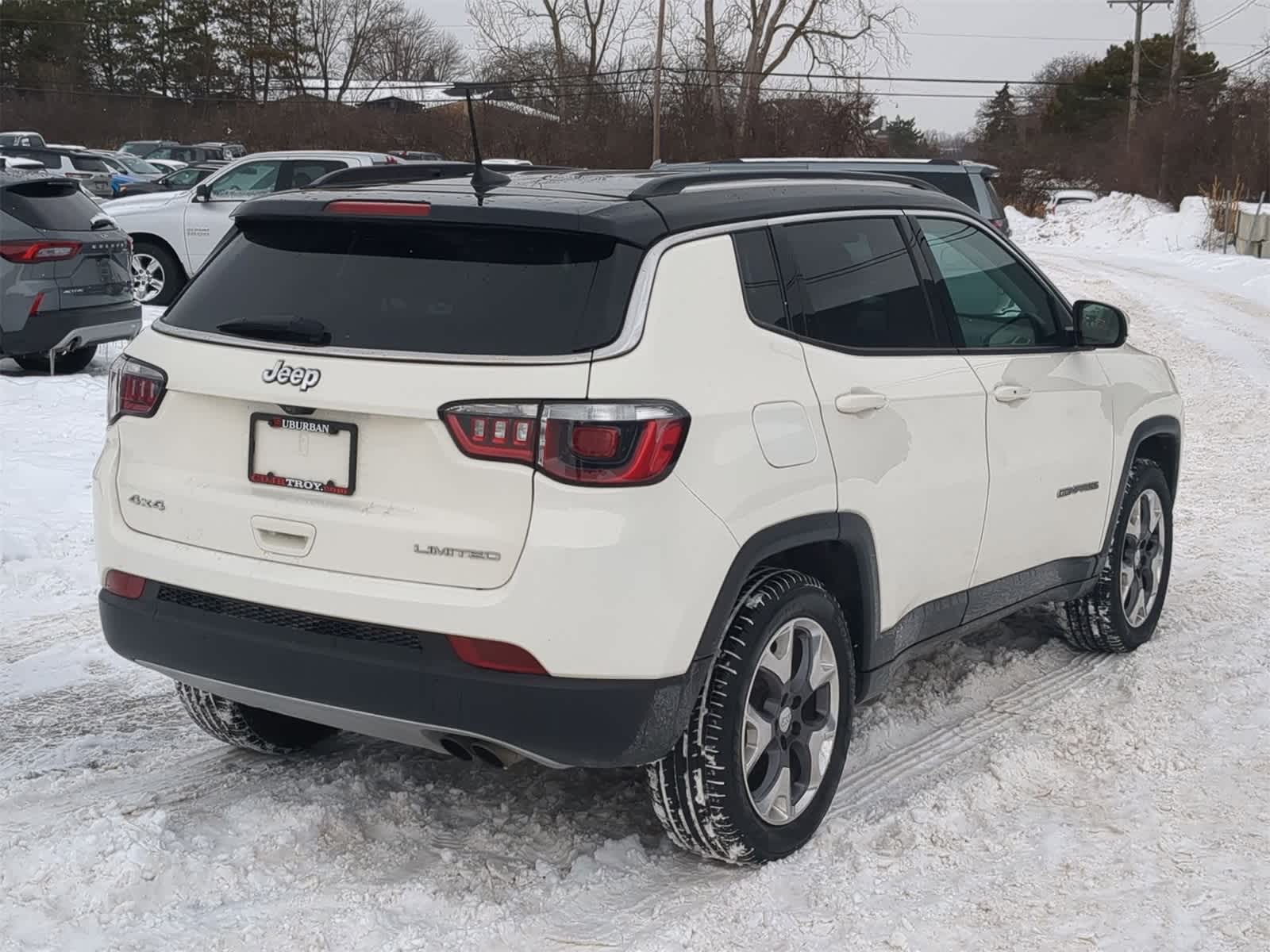 Thumbnail: 2020 Jeep Compass - 14