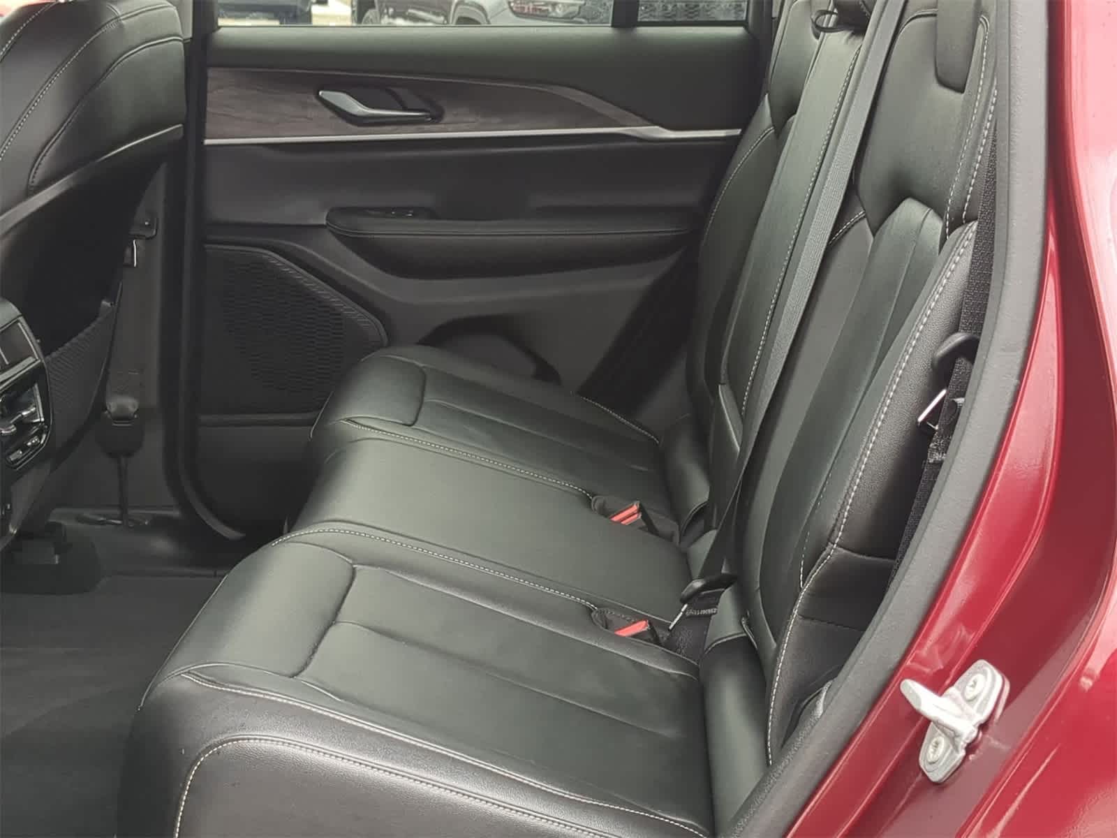 Thumbnail: 2023 Jeep Grand Cherokee - 26