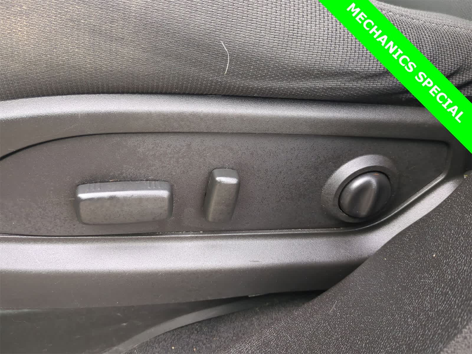 Thumbnail: 2015 Chevrolet Traverse - 24