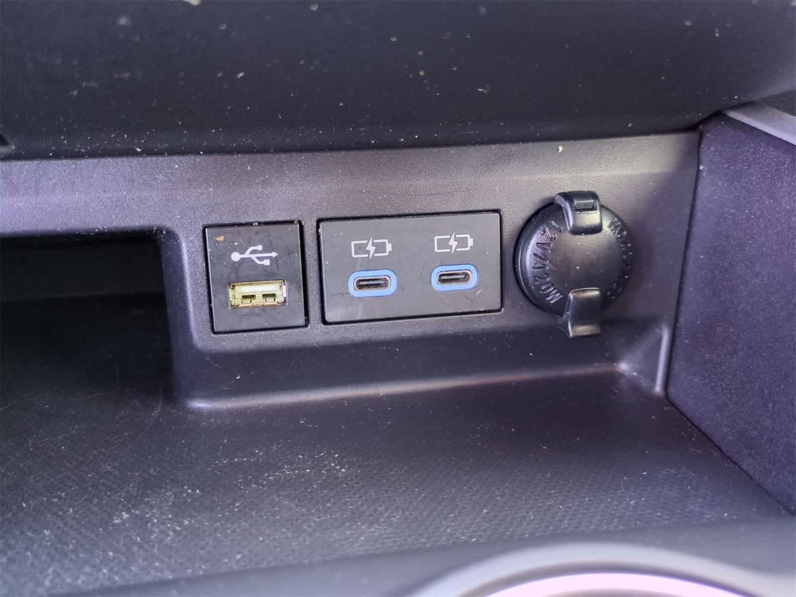 Thumbnail: 2022 Toyota Highlander - 31