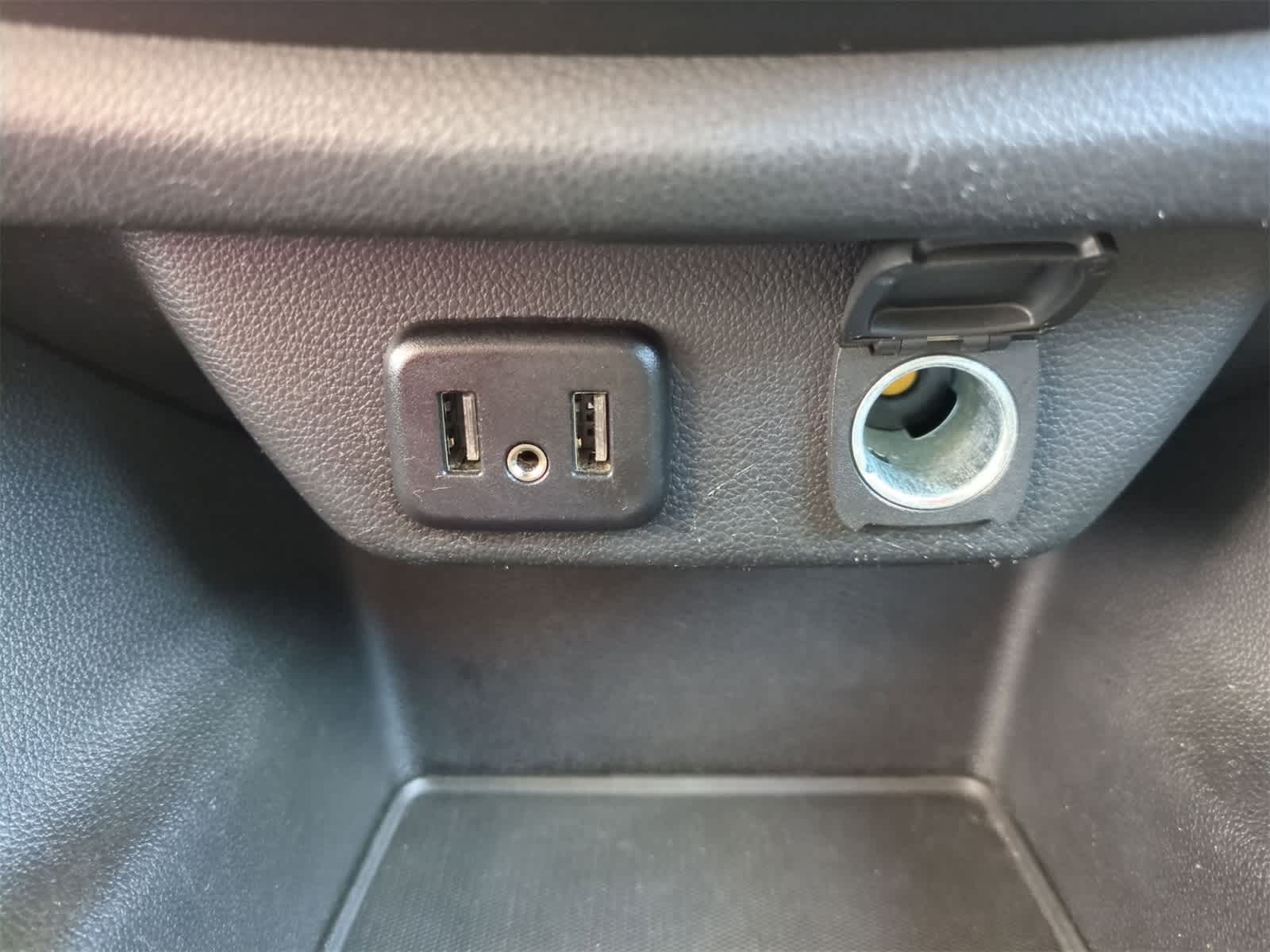 Thumbnail: 2020 Chevrolet Traverse - 31