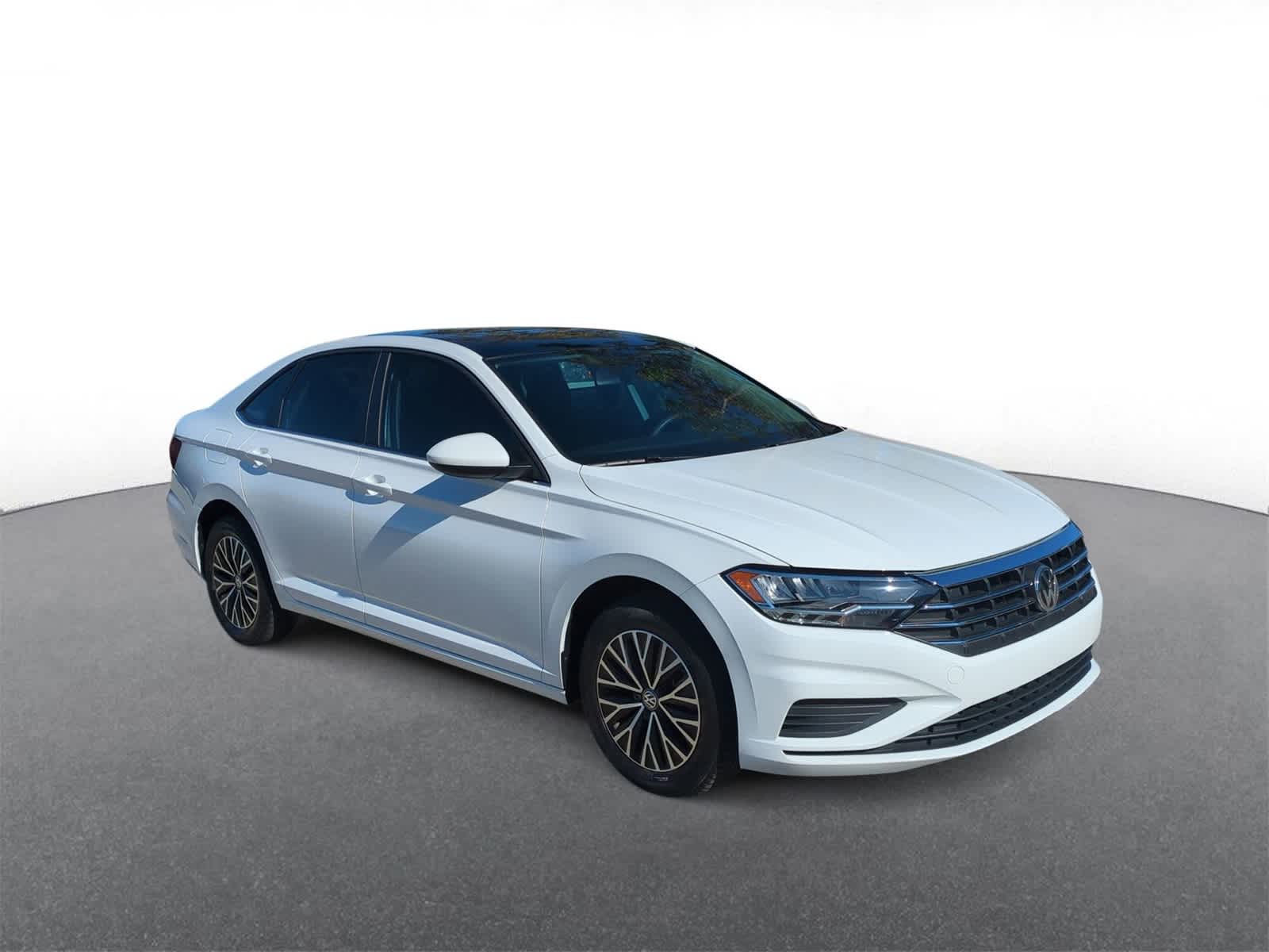 2021 Volkswagen Jetta SE photo 2
