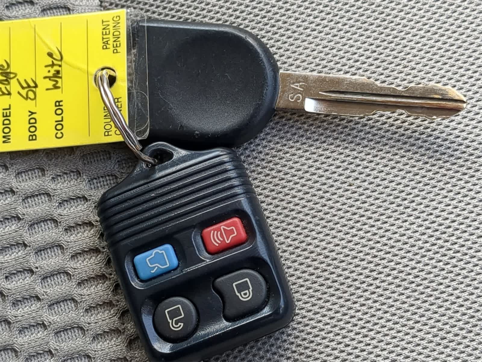 Thumbnail: 2010 Ford Edge - 36