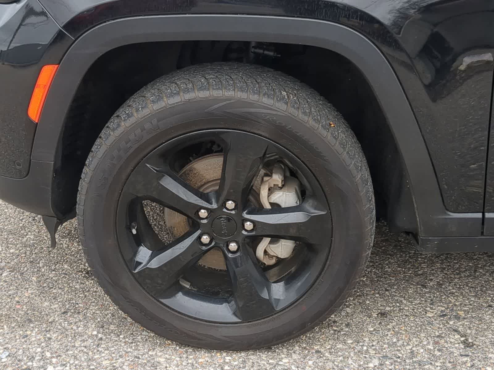 Thumbnail: 2023 Jeep Grand Cherokee - 14