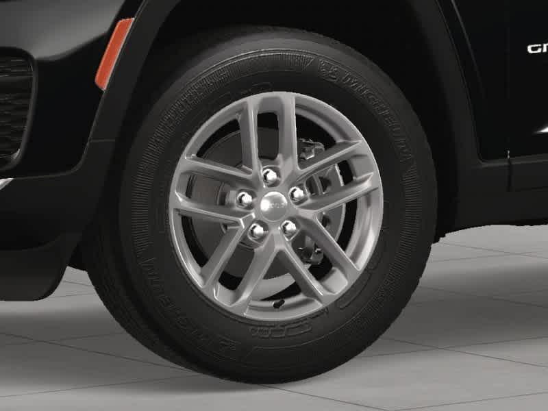 2025 Jeep Grand Cherokee Laredo 11