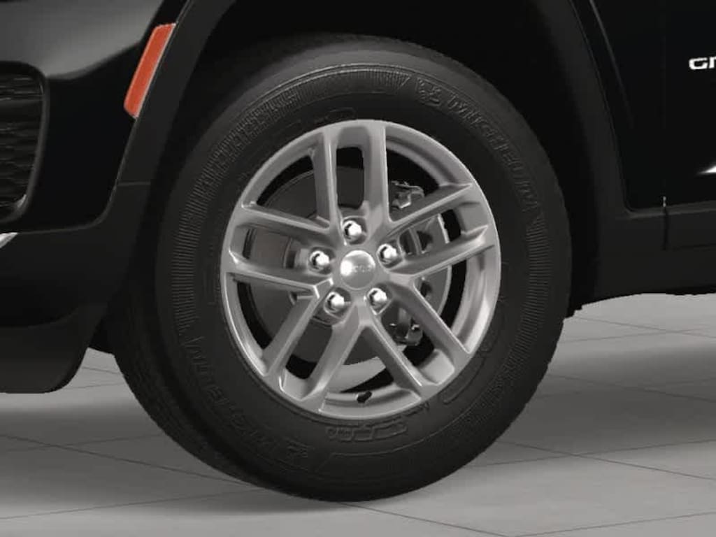 New 2025 Jeep Grand Cherokee Laredo X Sport Utility