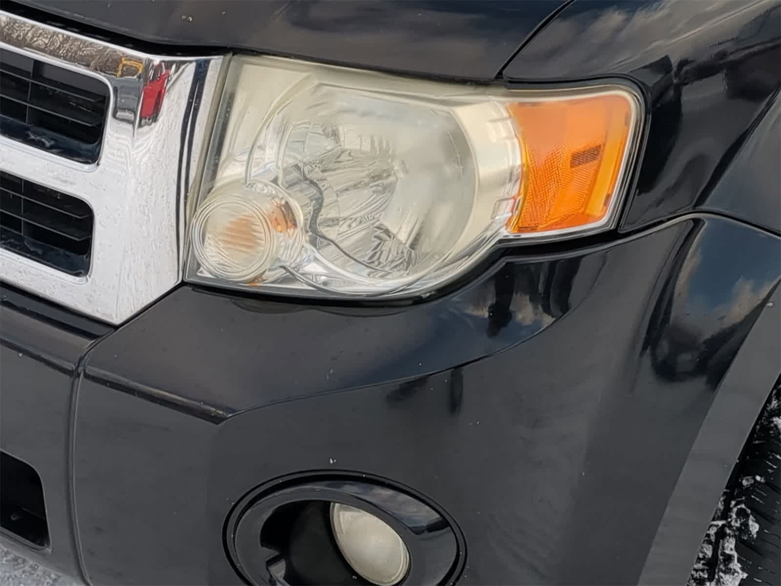 Thumbnail: 2009 Ford Escape - 11