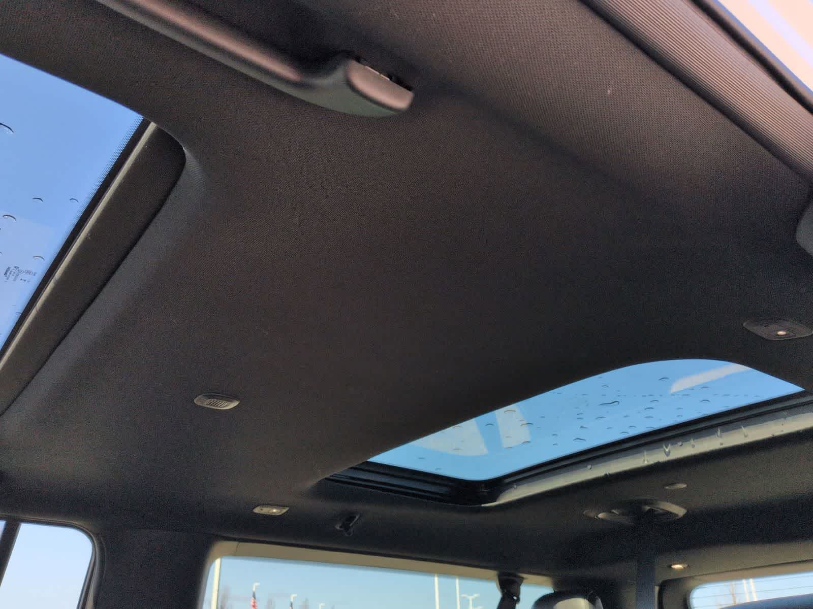 Thumbnail: 2024 Jeep Wagoneer - 22