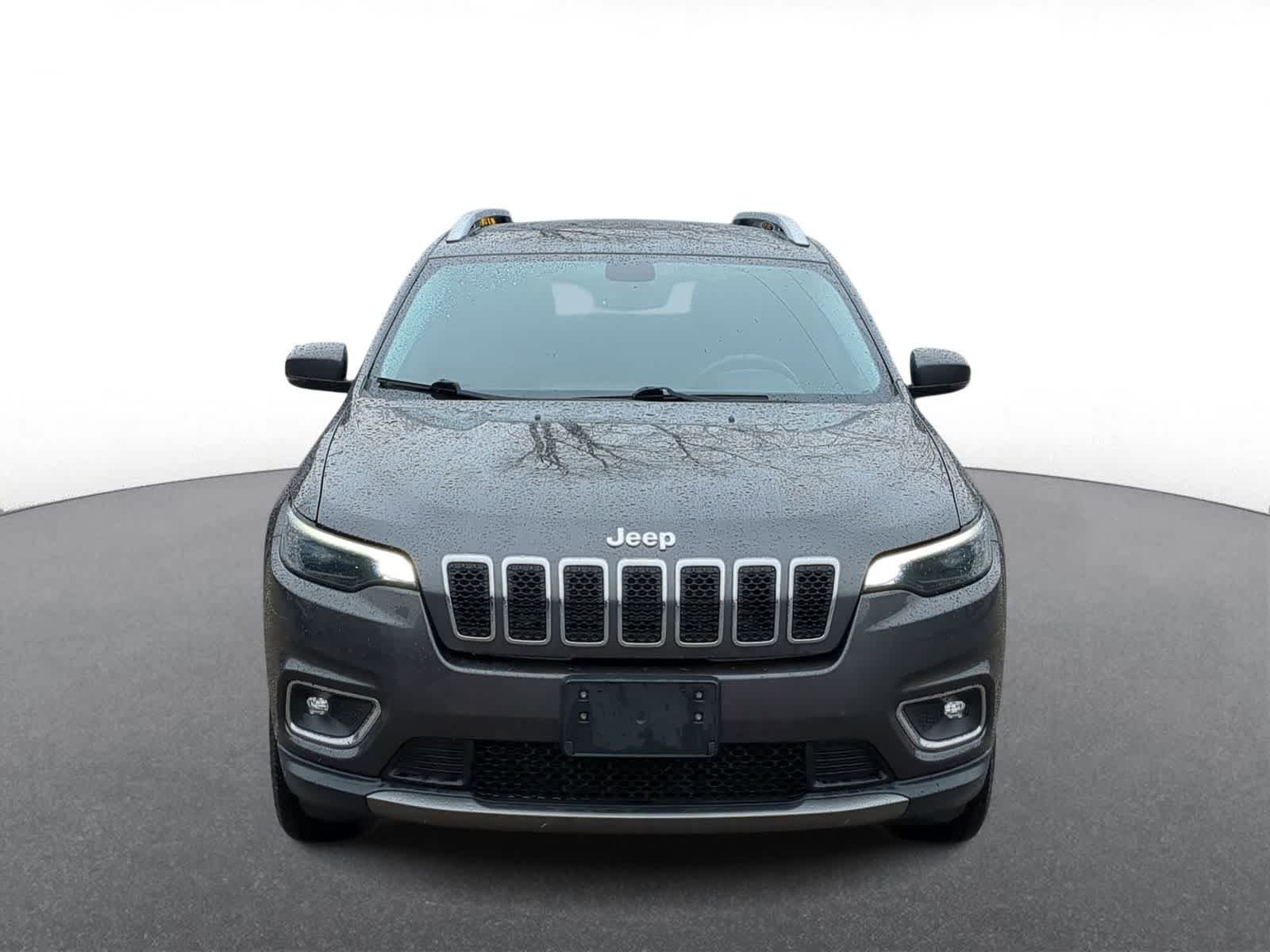 Thumbnail: 2019 Jeep Cherokee - 3