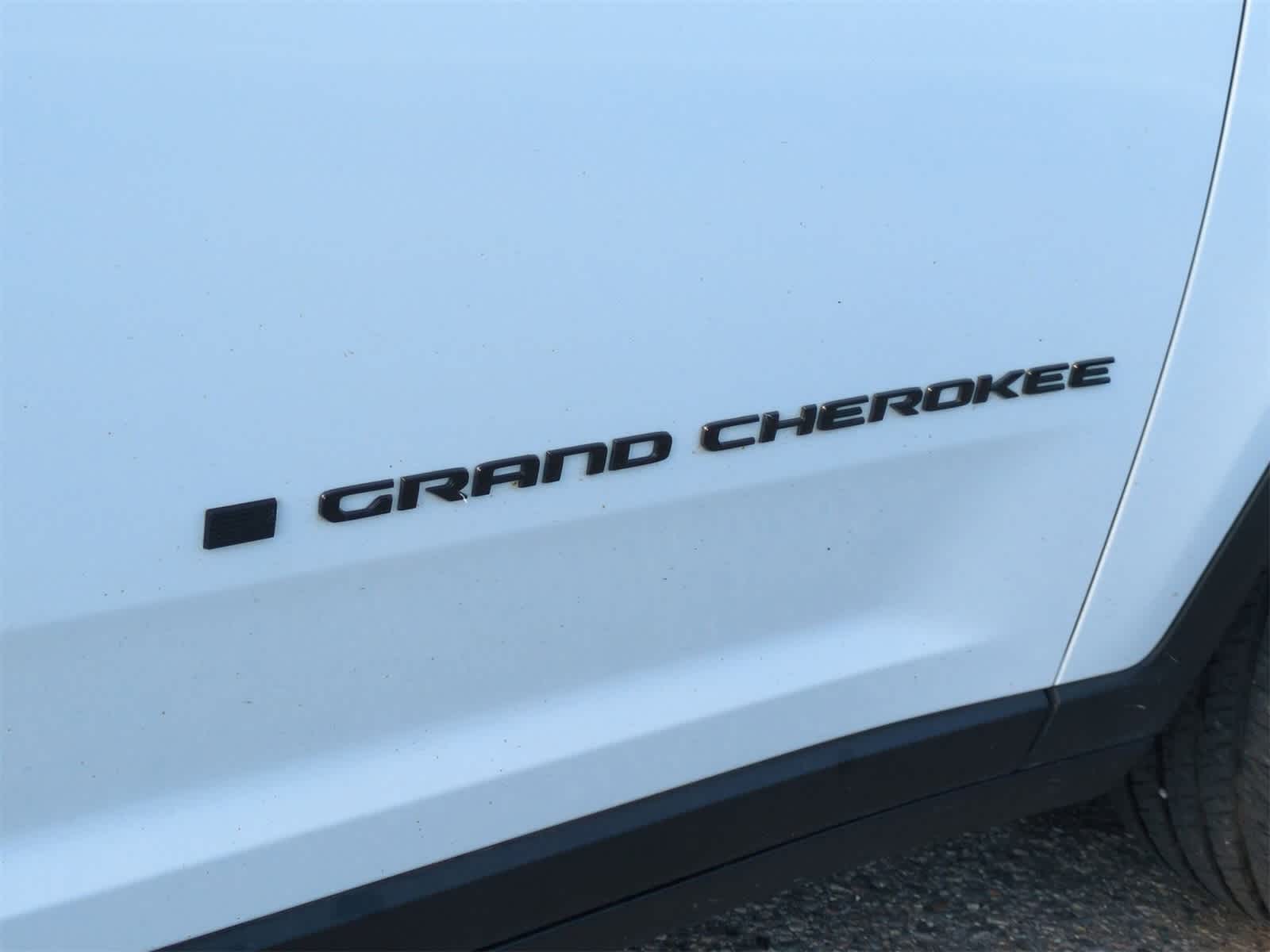 Thumbnail: 2023 Jeep Grand Cherokee L - 13