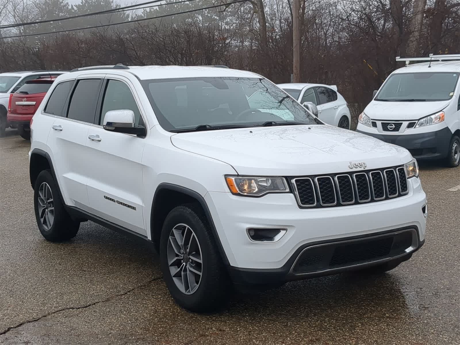 Thumbnail: 2019 Jeep Grand Cherokee - 16