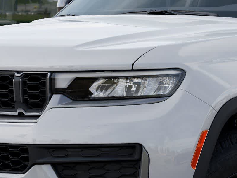 Thumbnail: 2026 Jeep Grand Cherokee - 10