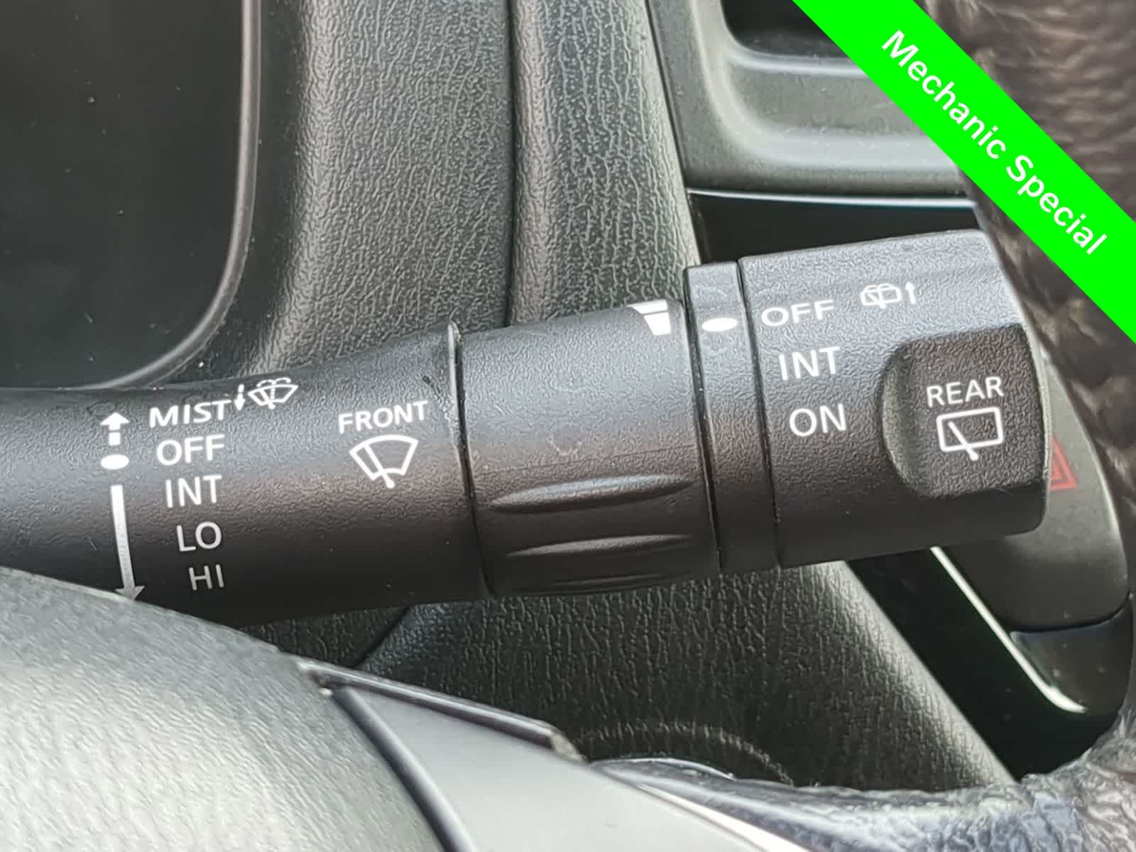 Thumbnail: 2013 Nissan Pathfinder - 25